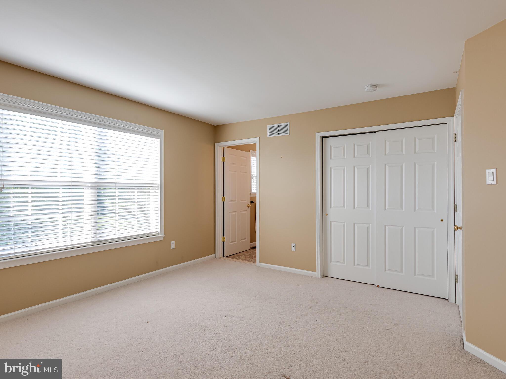 COUNTRY RIDGE - Residential