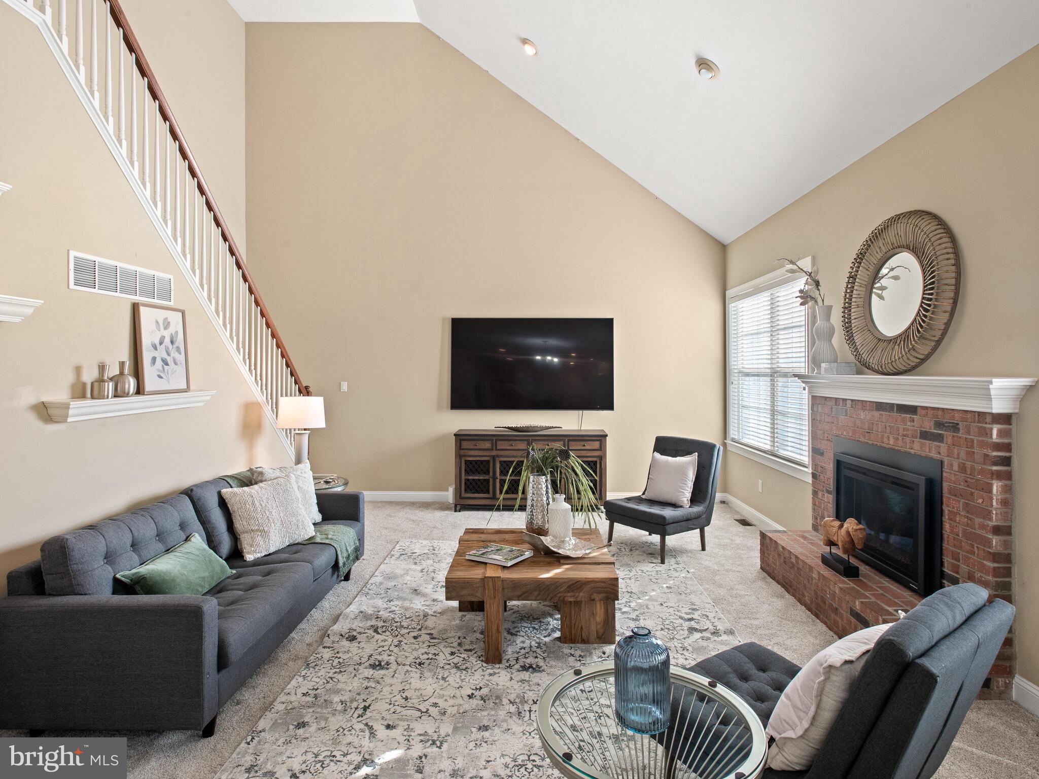 COUNTRY RIDGE - Residential