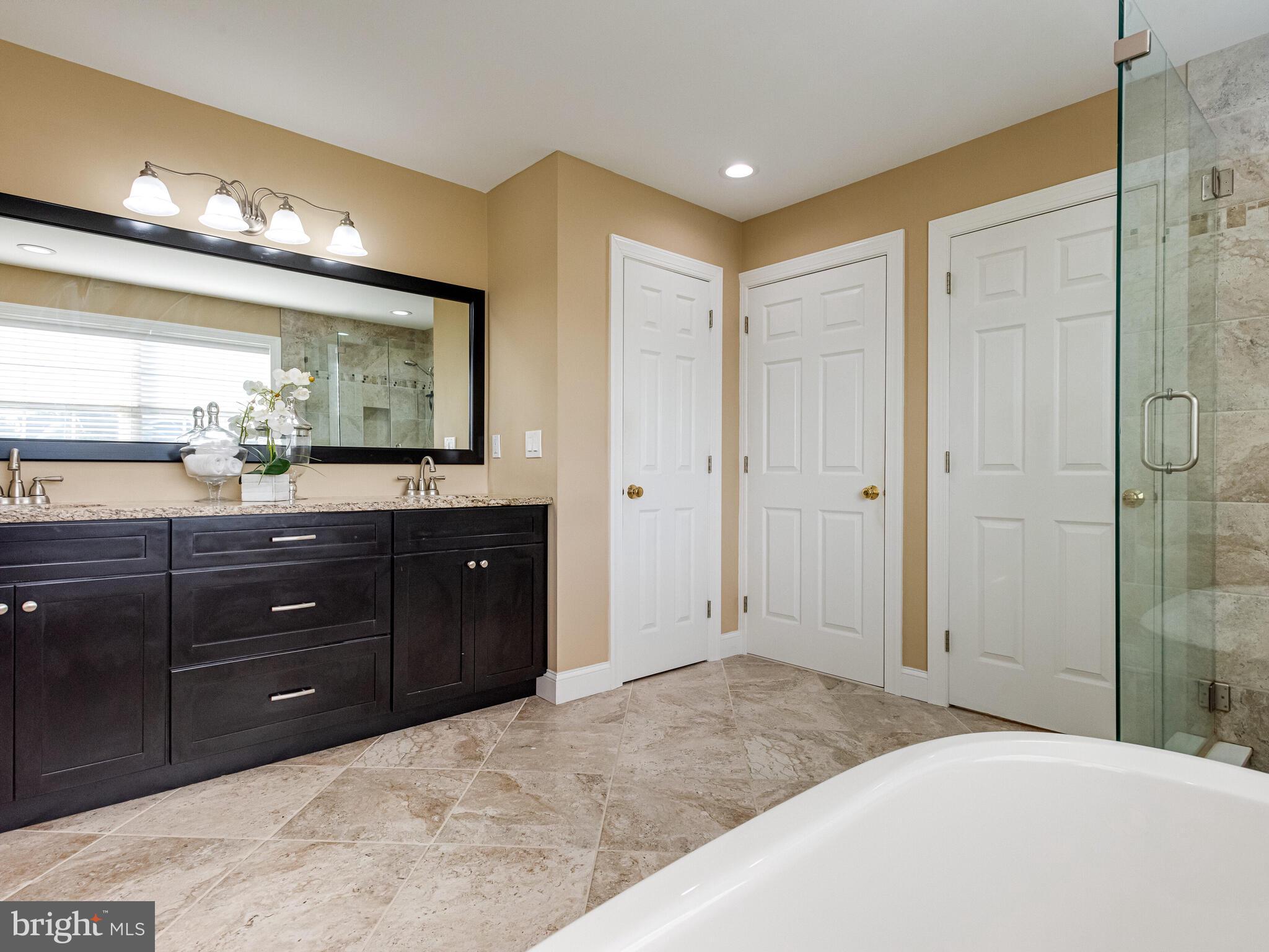 COUNTRY RIDGE - Residential