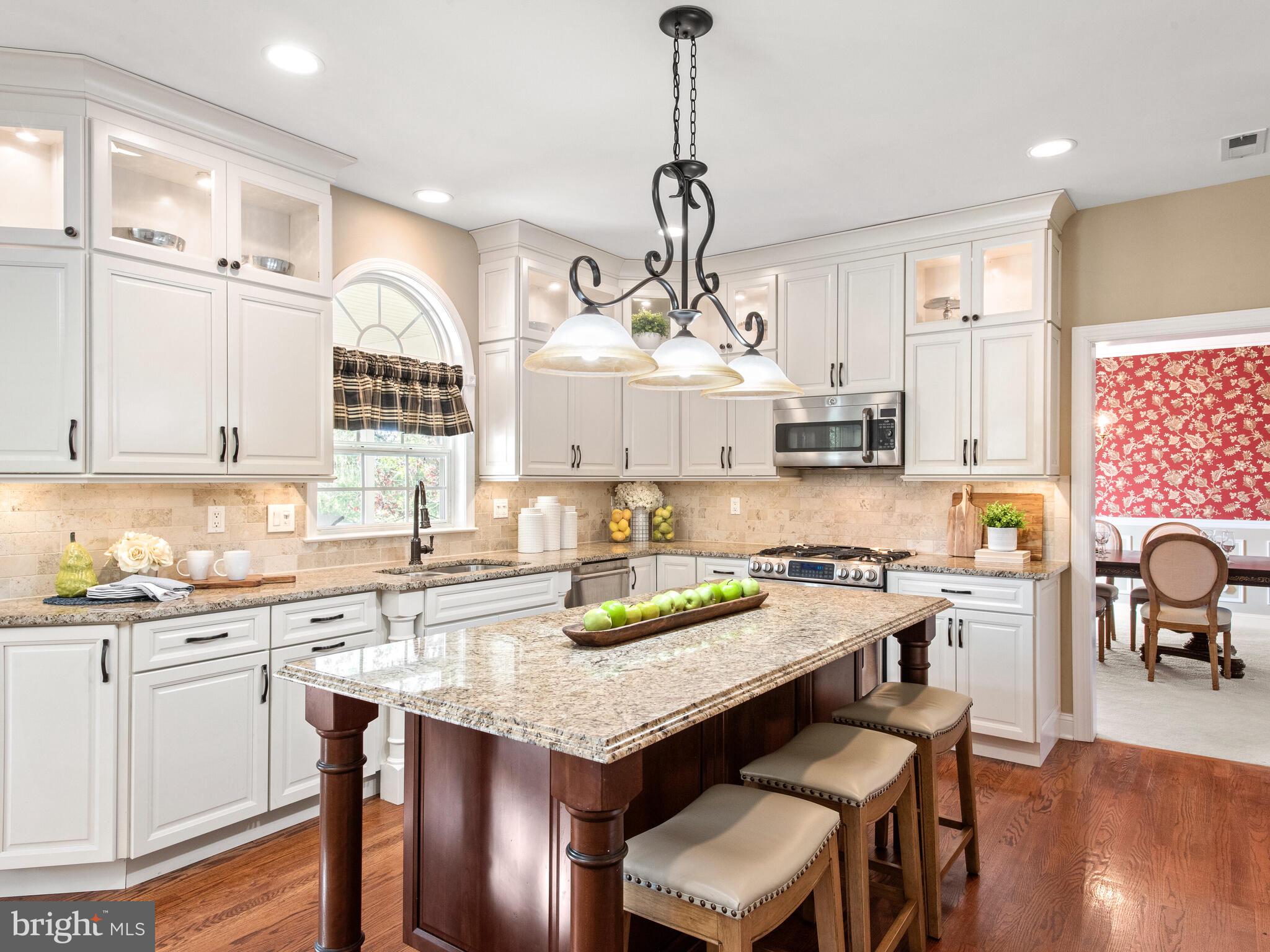 COUNTRY RIDGE - Residential