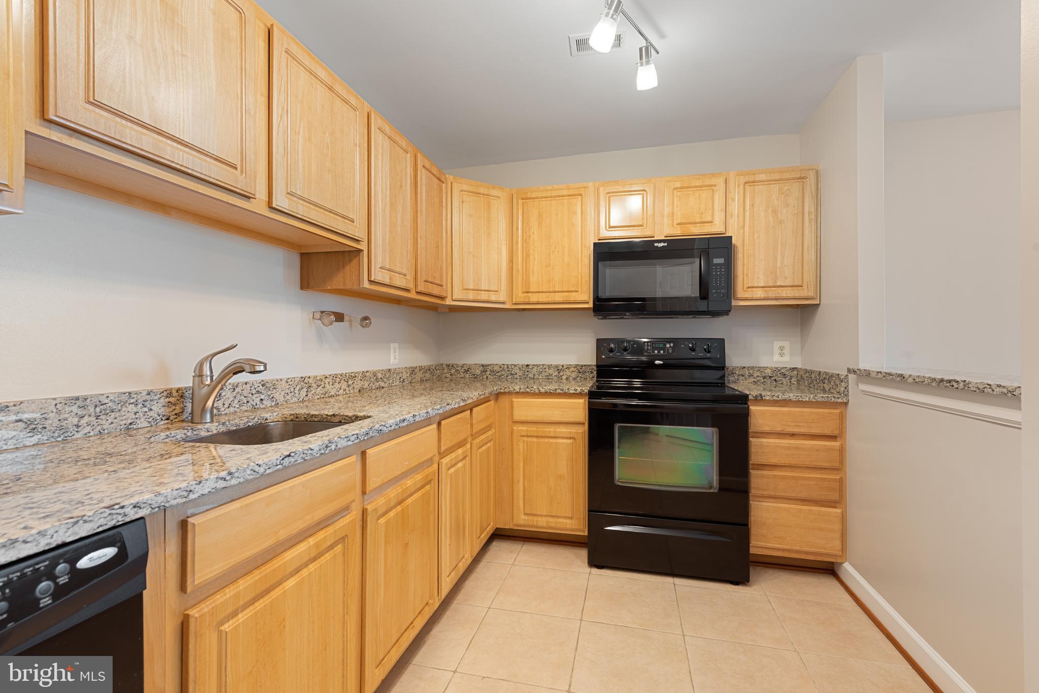 HARBORVIEW - Residential Lease