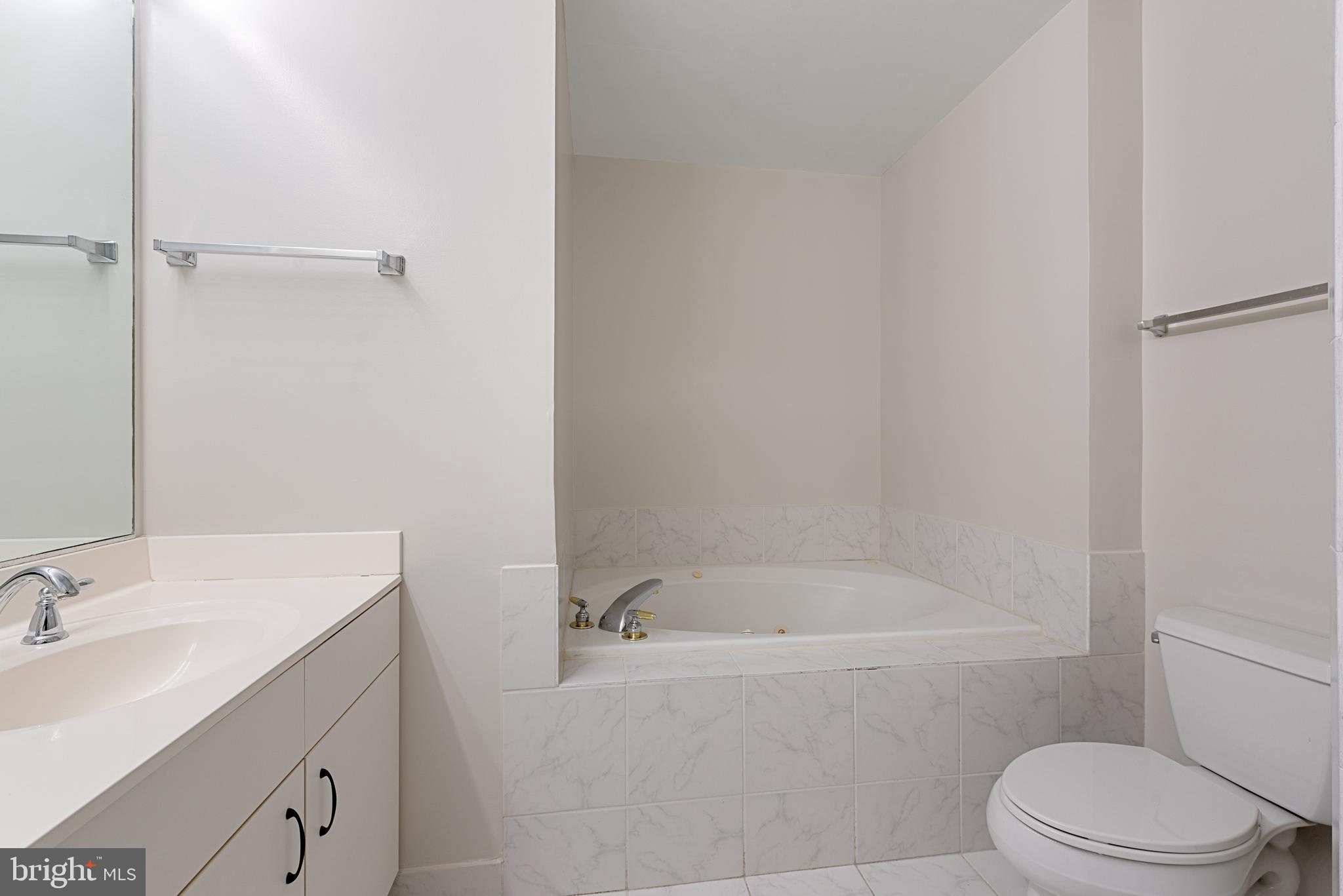 HARBORVIEW - Residential Lease