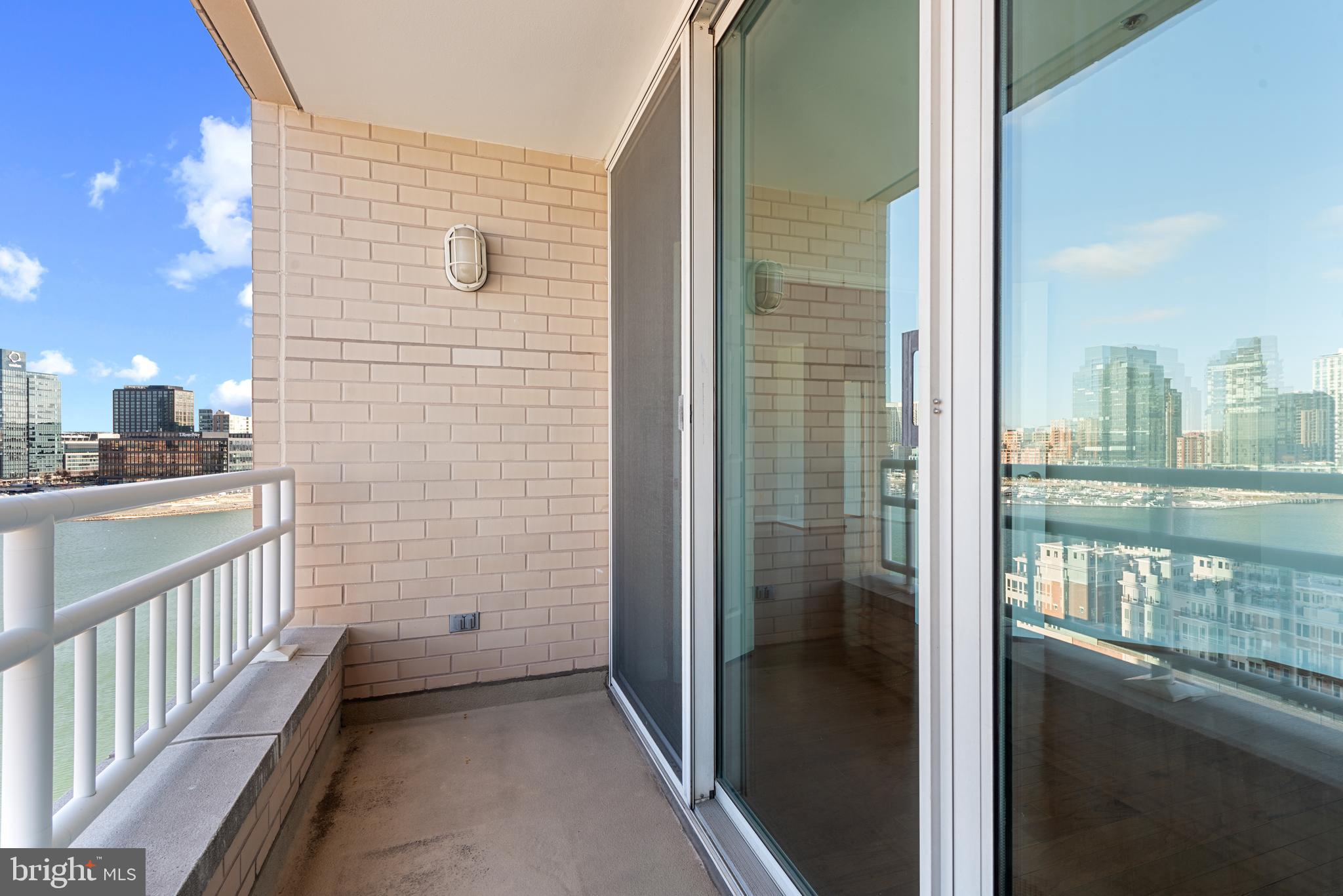 HARBORVIEW - Residential Lease