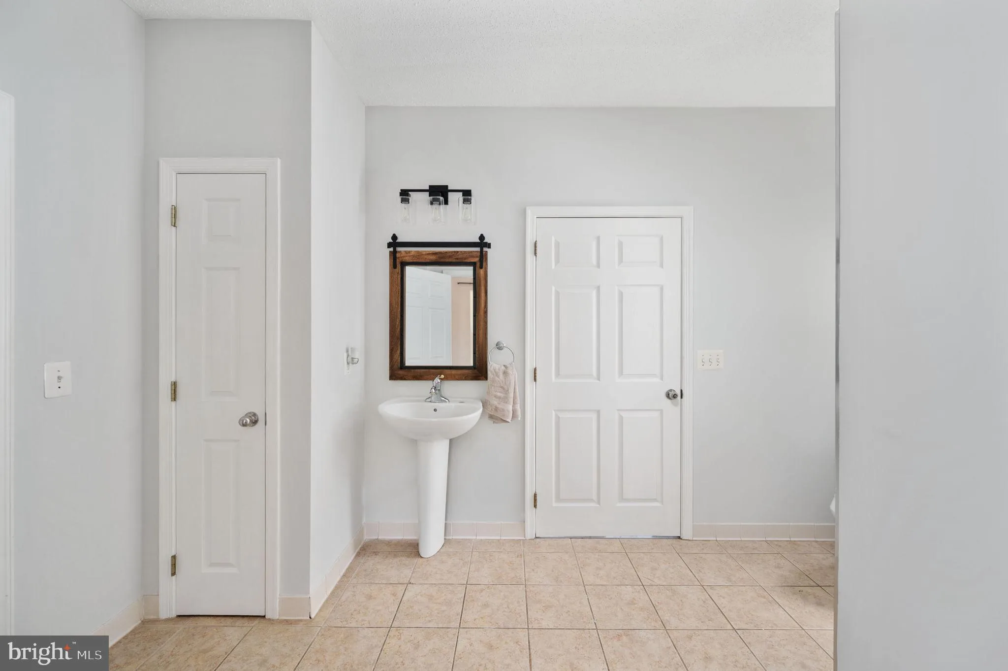 King George, Virginia 22485, United States, 6 Bedrooms Bedrooms, ,3 BathroomsBathrooms,Residential,Coming Soon,122531