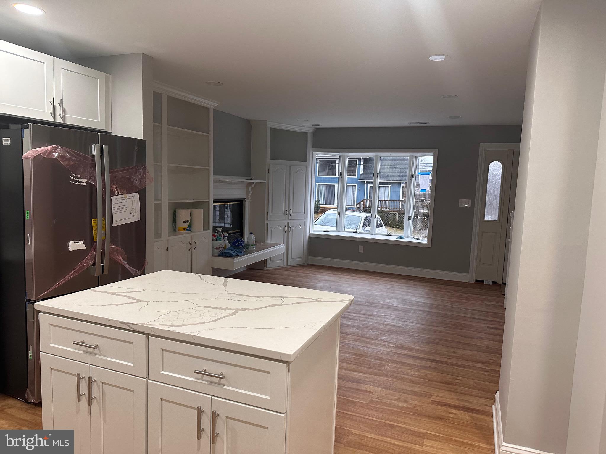 OYSTER HARBOR - Residential