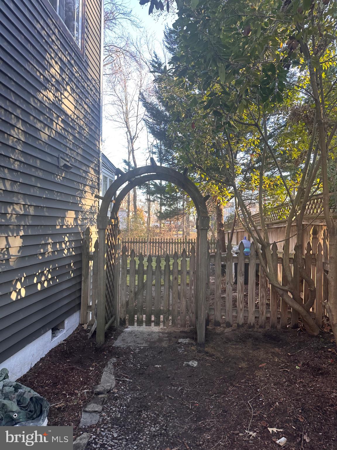 OYSTER HARBOR - Residential