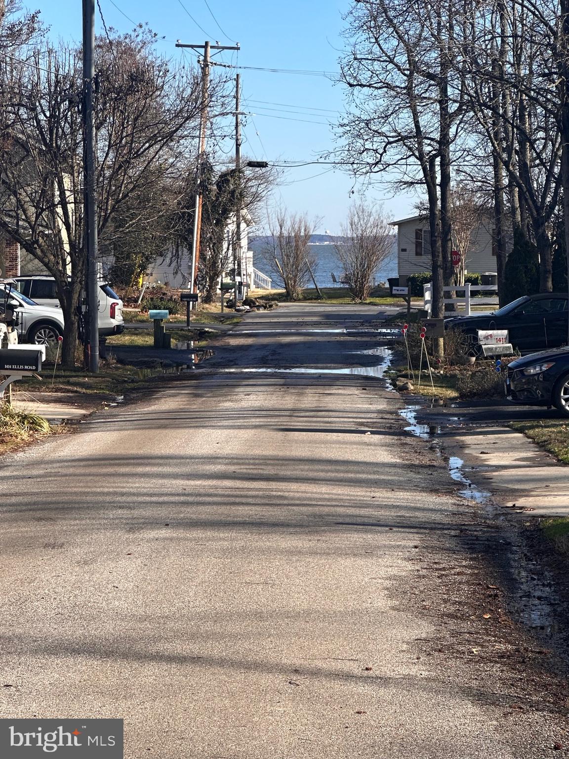 OYSTER HARBOR - Residential
