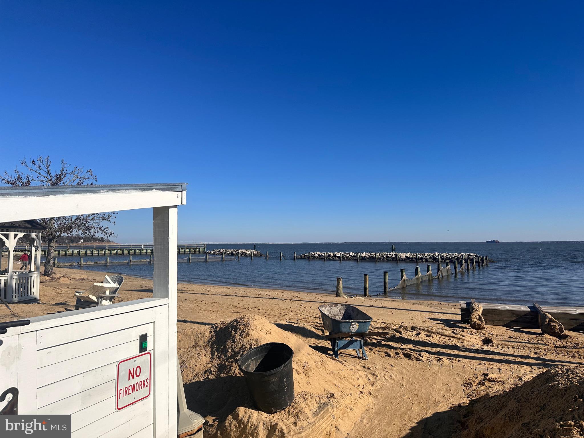 OYSTER HARBOR - Residential