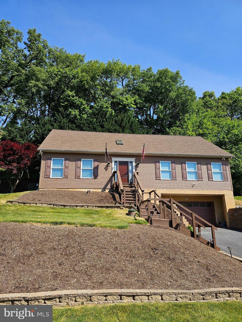 Photo of 2524 BROOKSIDE DR, LANCASTER, PA 17601 (MLS # PALA2035294)