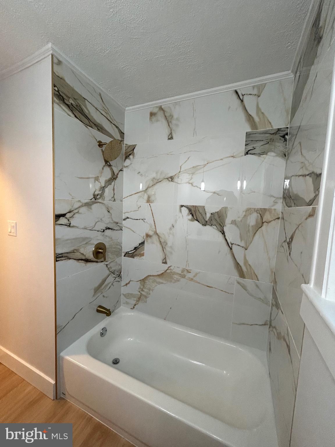 NORTH END - Residential