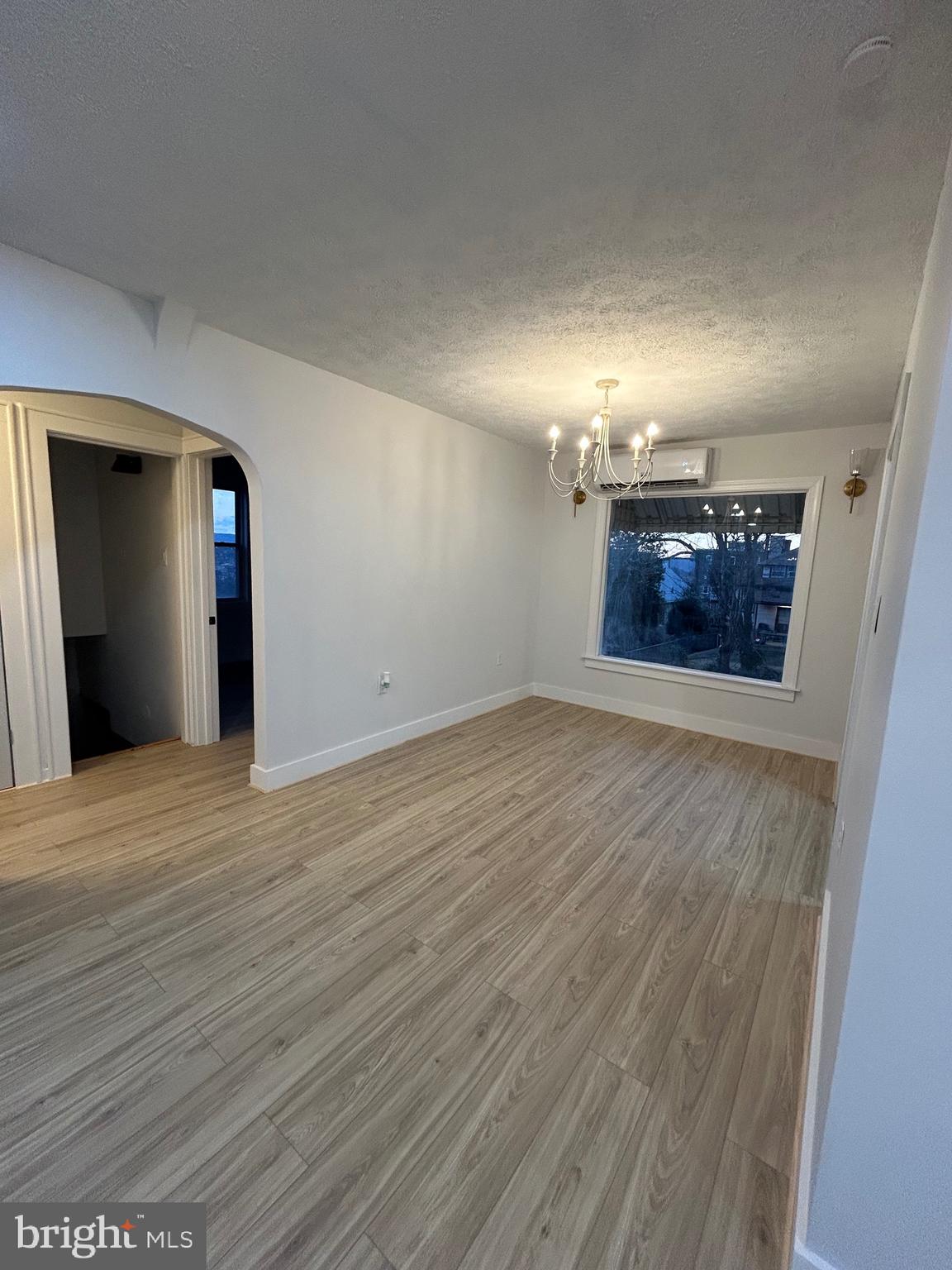 NORTH END - Residential