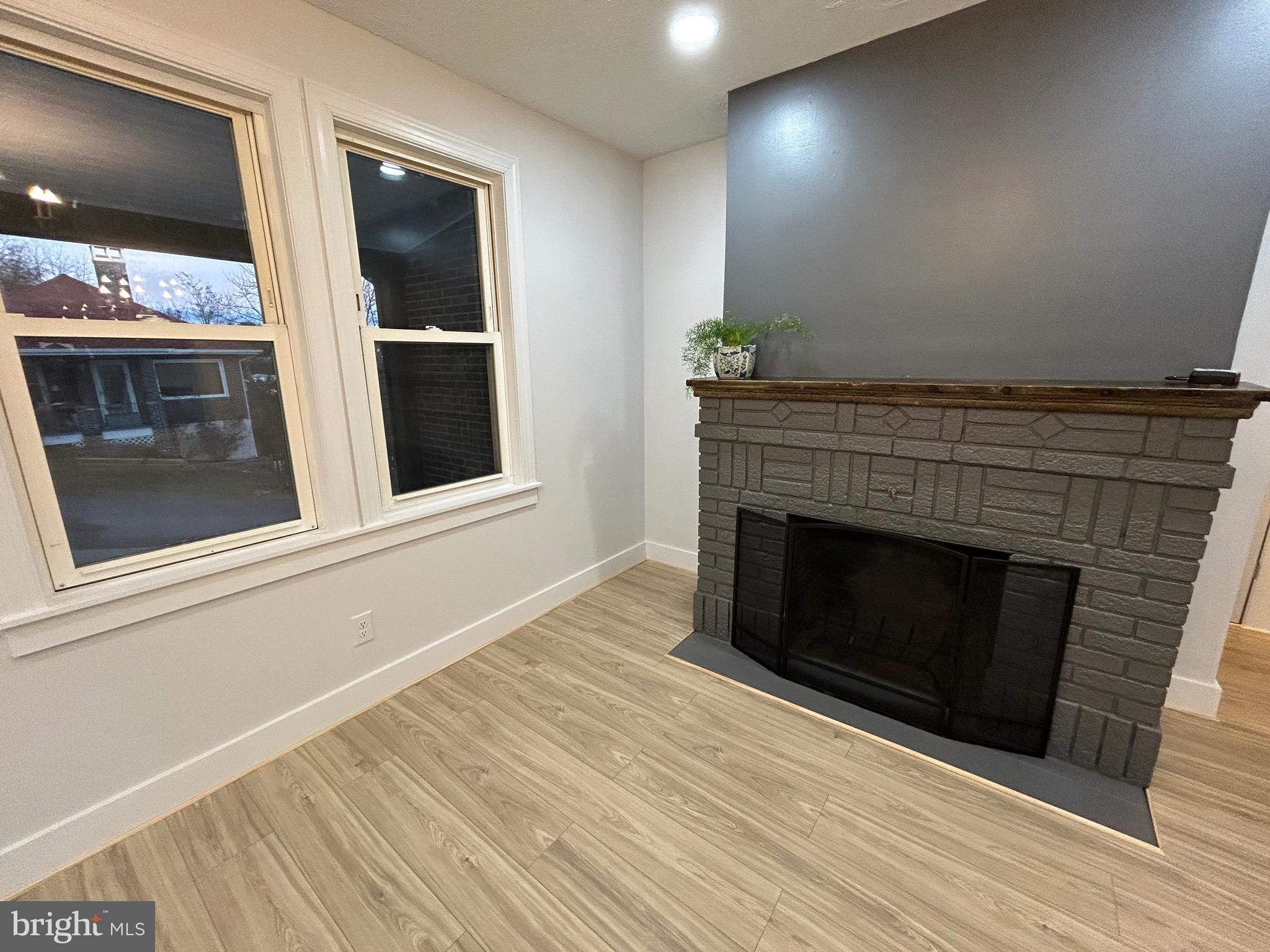 NORTH END - Residential