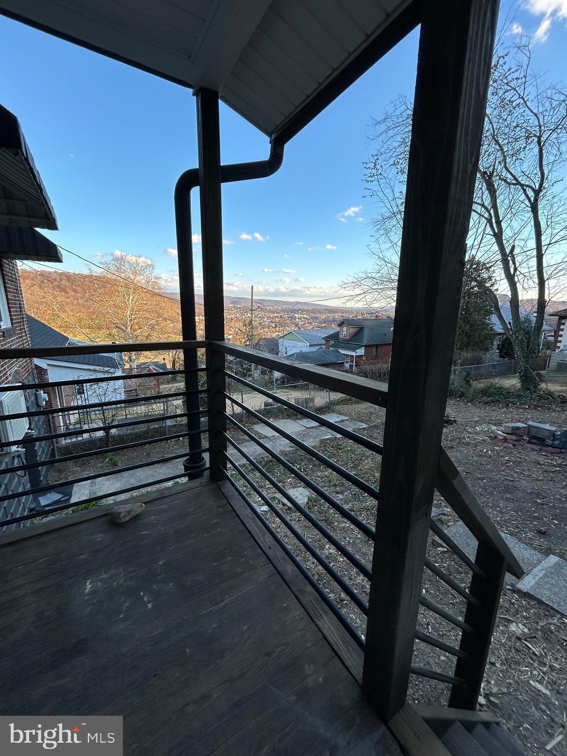 NORTH END - Residential