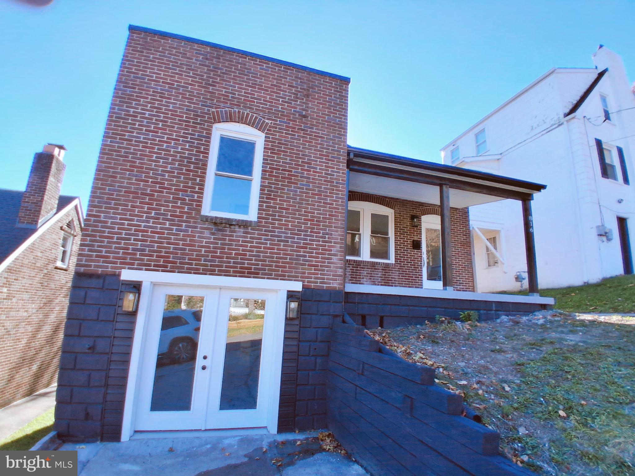 NORTH END - Residential