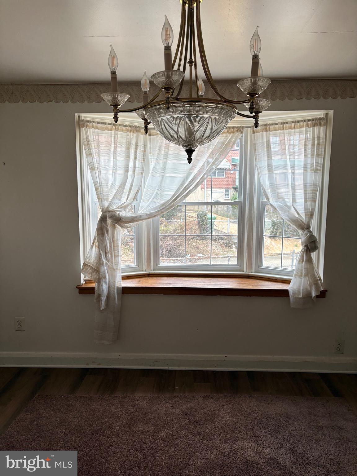 WEST HILLS - Residential