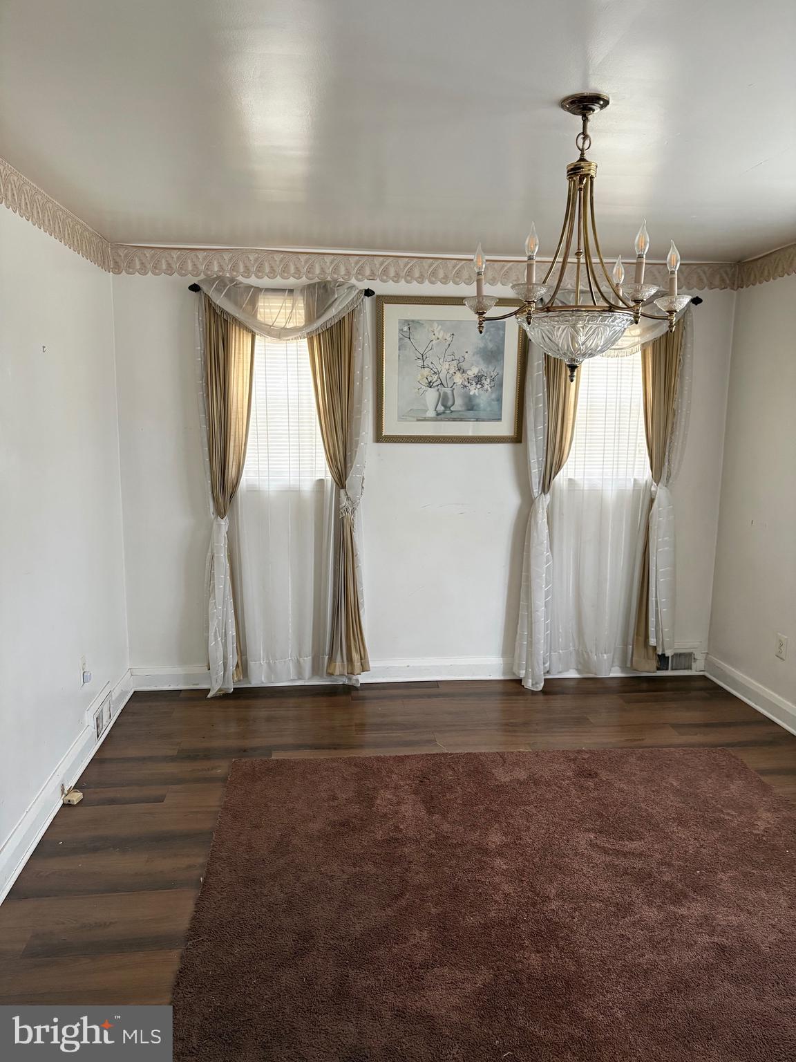 WEST HILLS - Residential