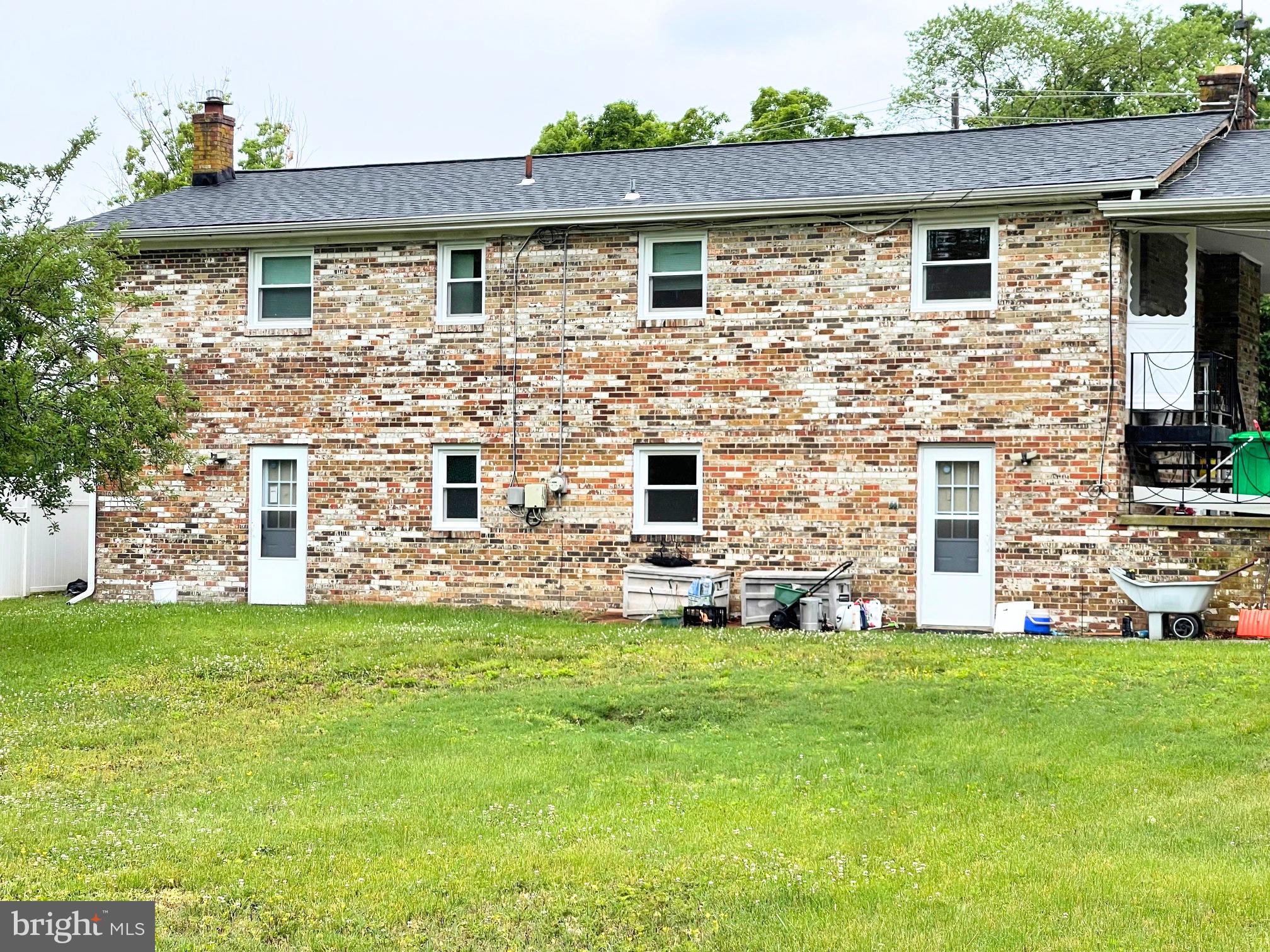 CRESTVIEW MANOR - Residential