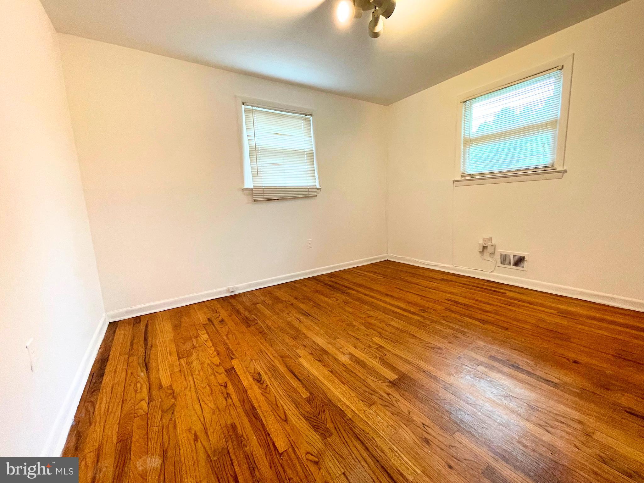 CRESTVIEW MANOR - Residential