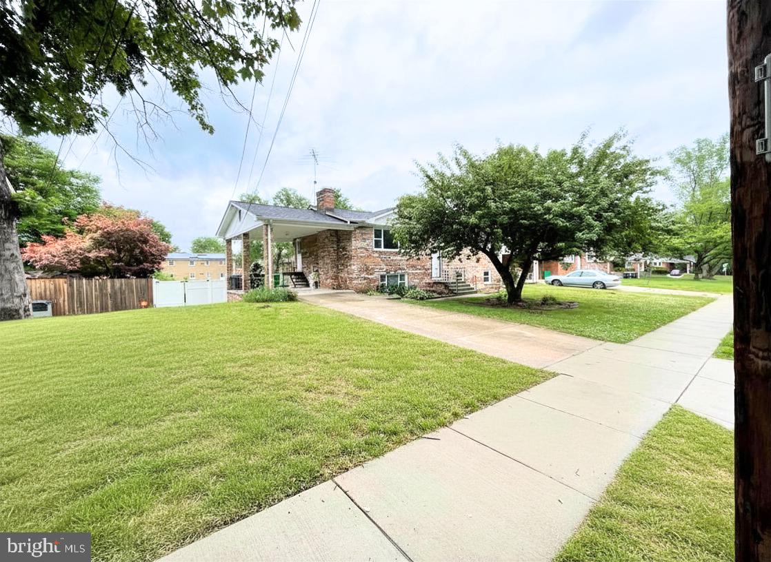 CRESTVIEW MANOR - Residential