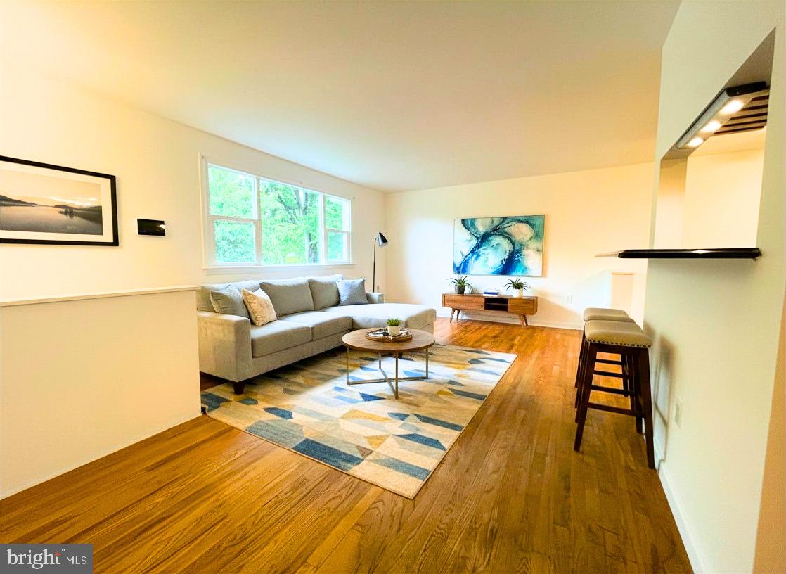 CRESTVIEW MANOR - Residential