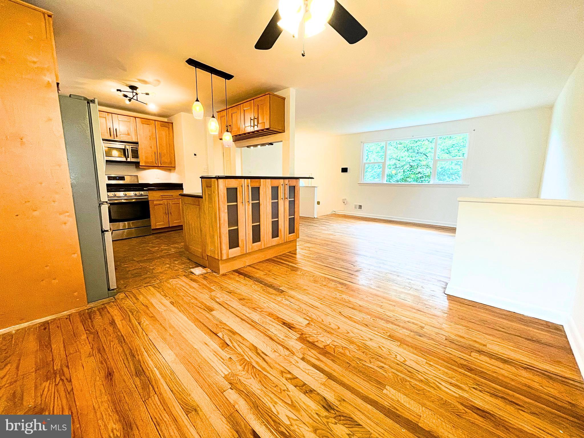 CRESTVIEW MANOR - Residential