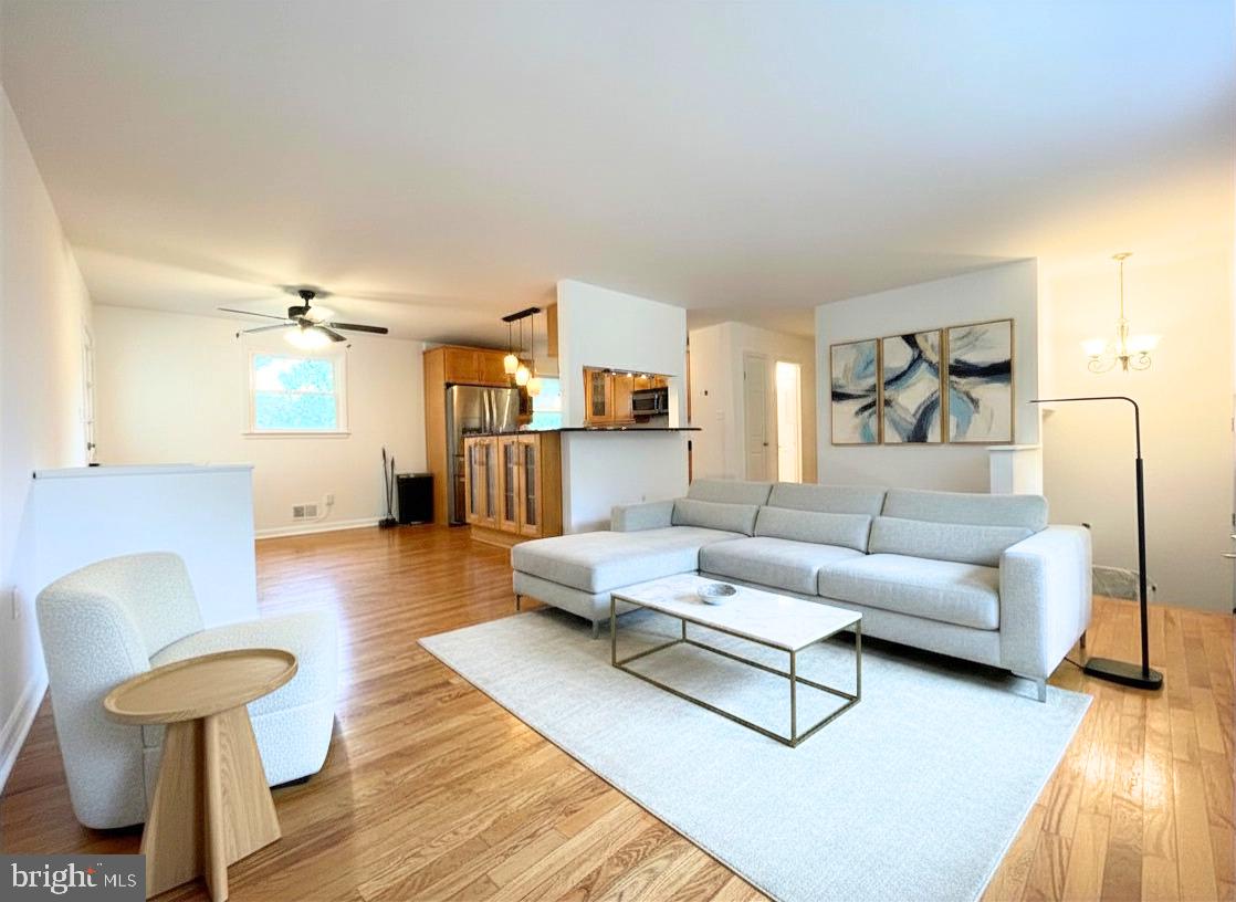 CRESTVIEW MANOR - Residential