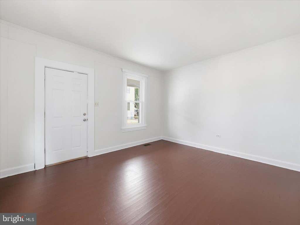 Photo of 204 N Cannon Avenue, HAGERSTOWN, MD 21740 (MLS # MDWA2039084)