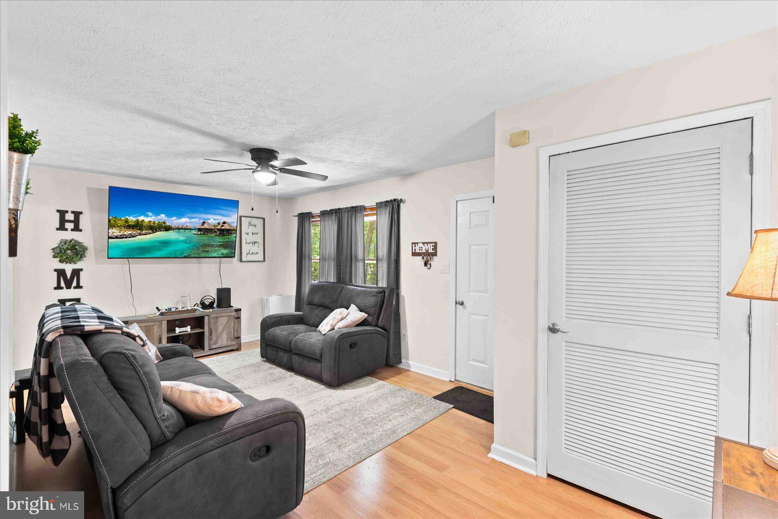 LAKE CAROLINE - Residential