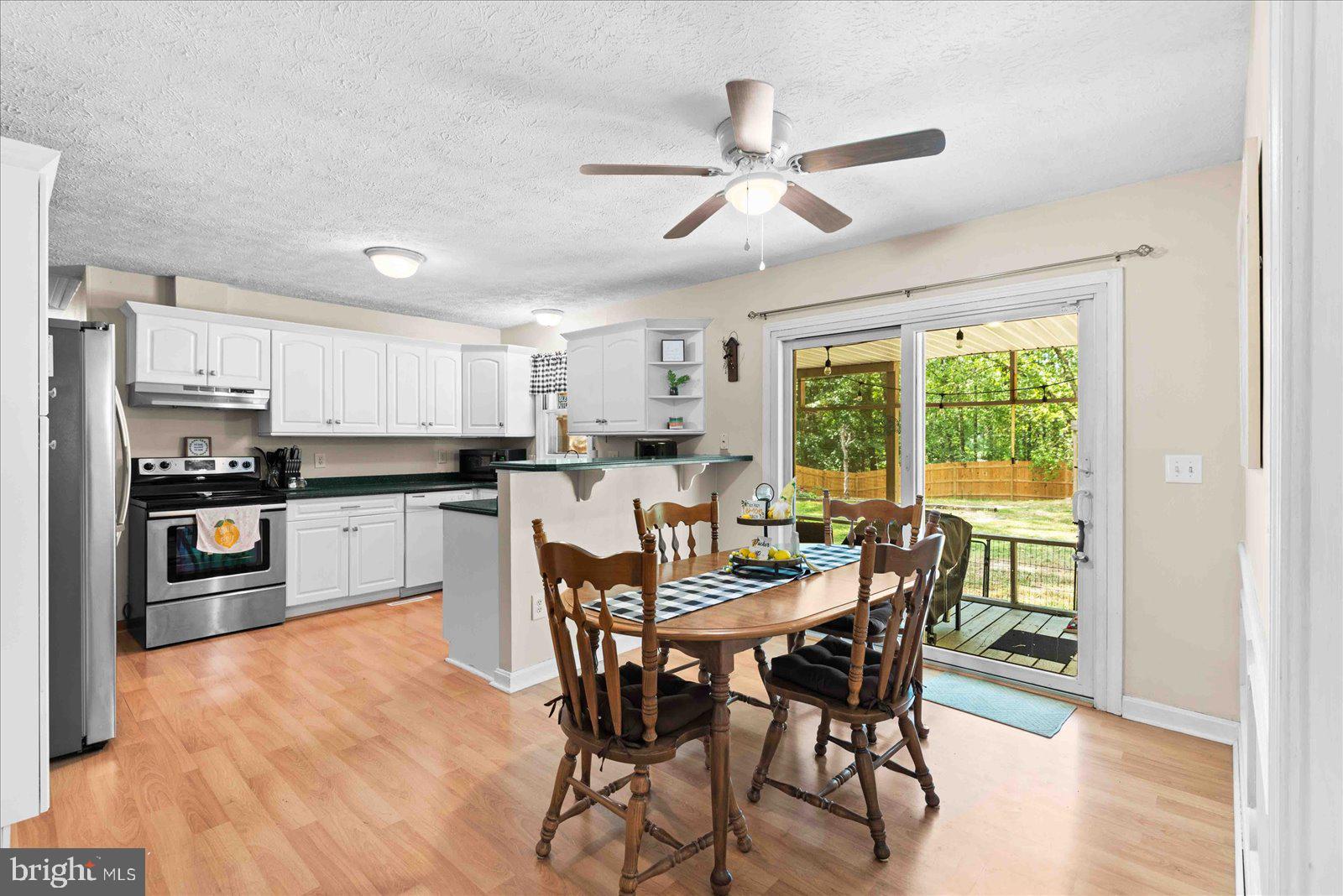 LAKE CAROLINE - Residential