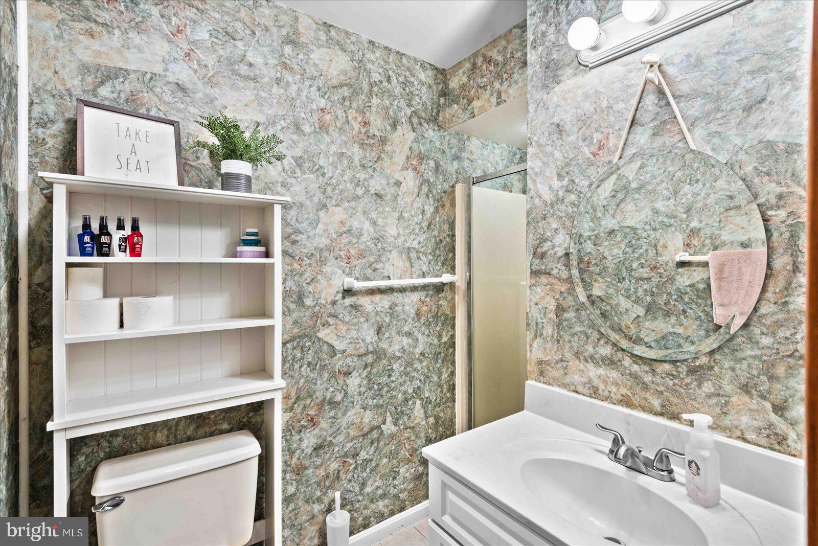 LAKE CAROLINE - Residential