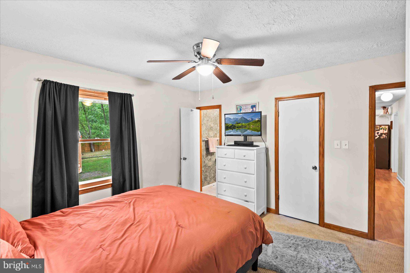 LAKE CAROLINE - Residential