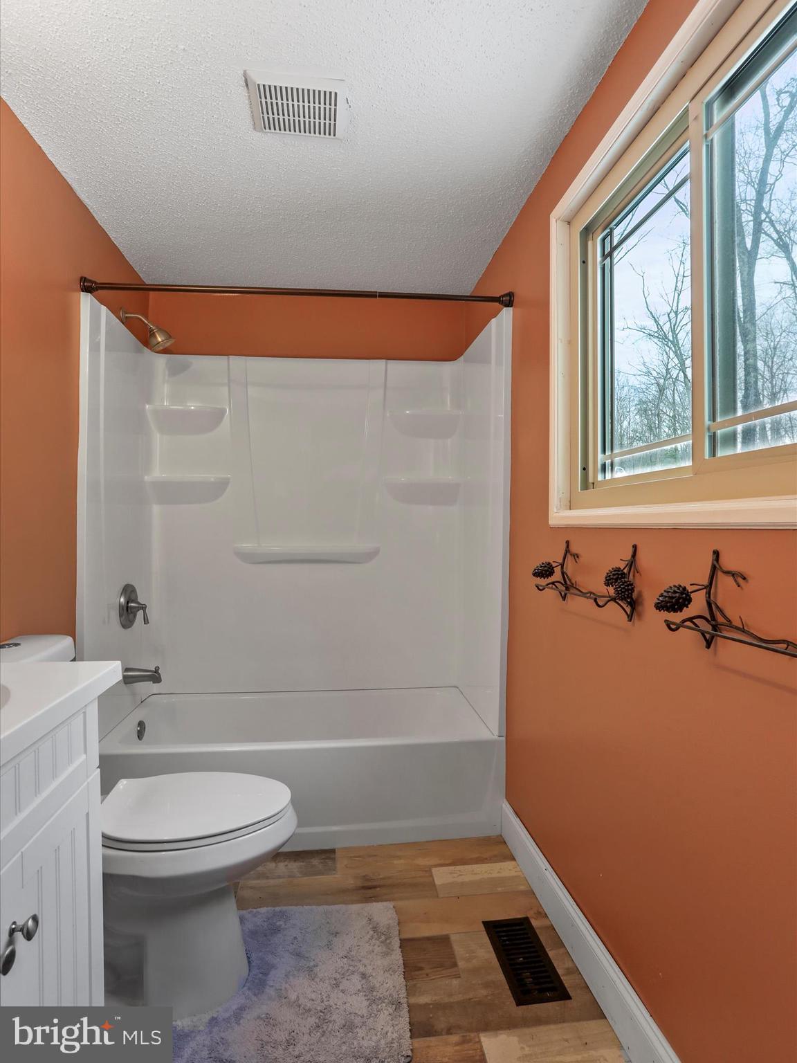 THE WOODS - Residential