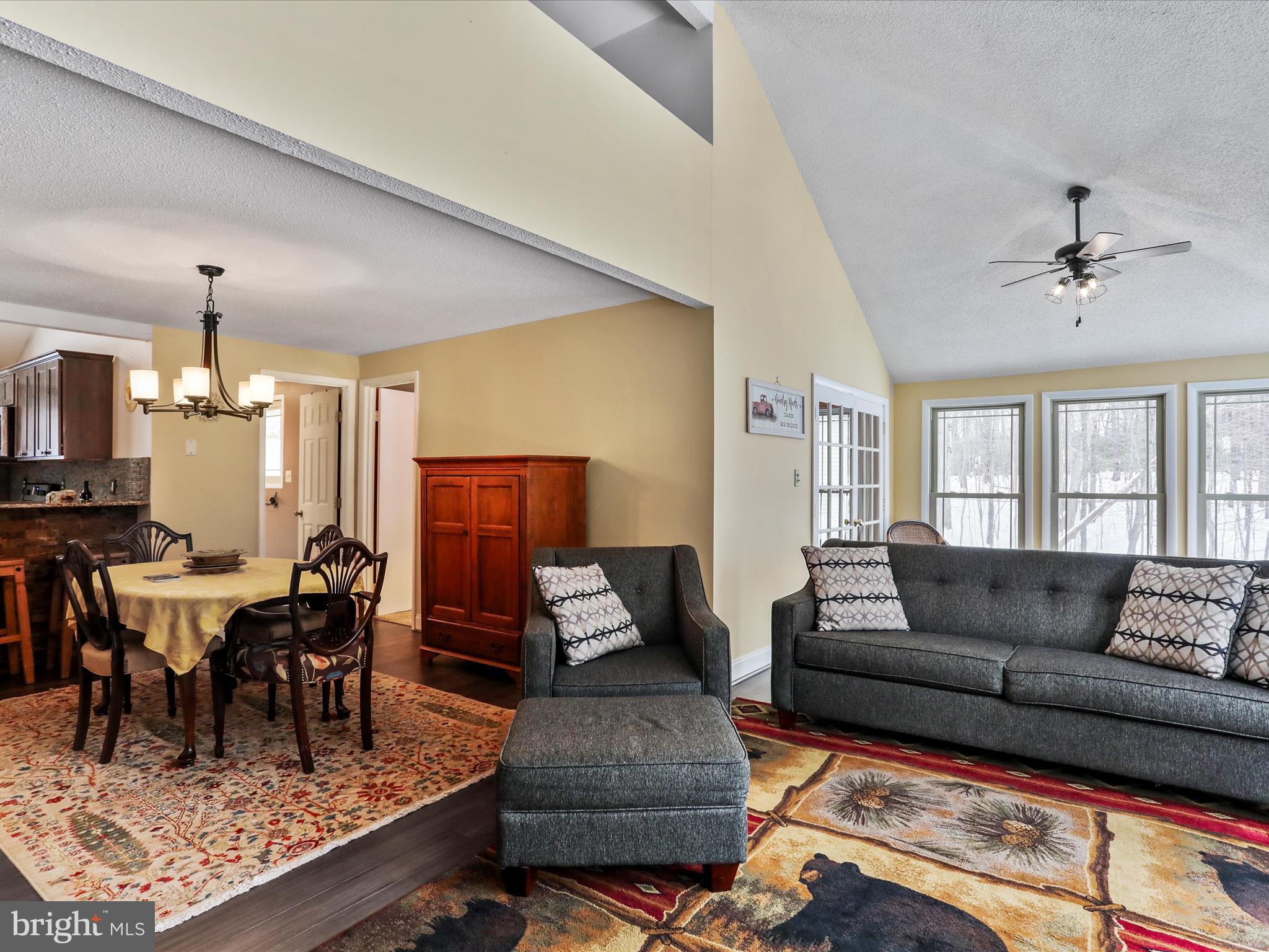 THE WOODS - Residential