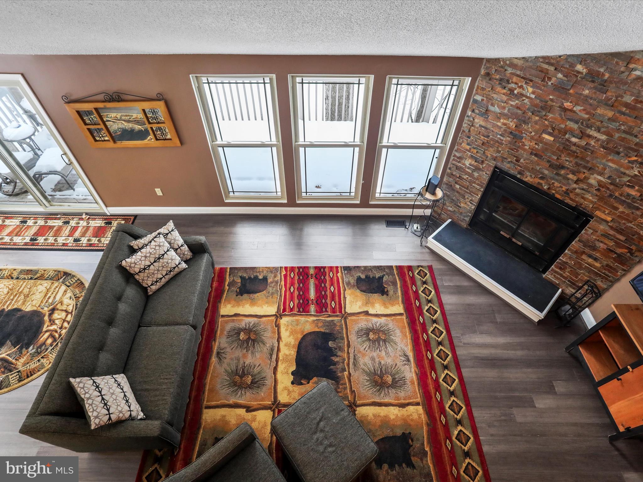 THE WOODS - Residential