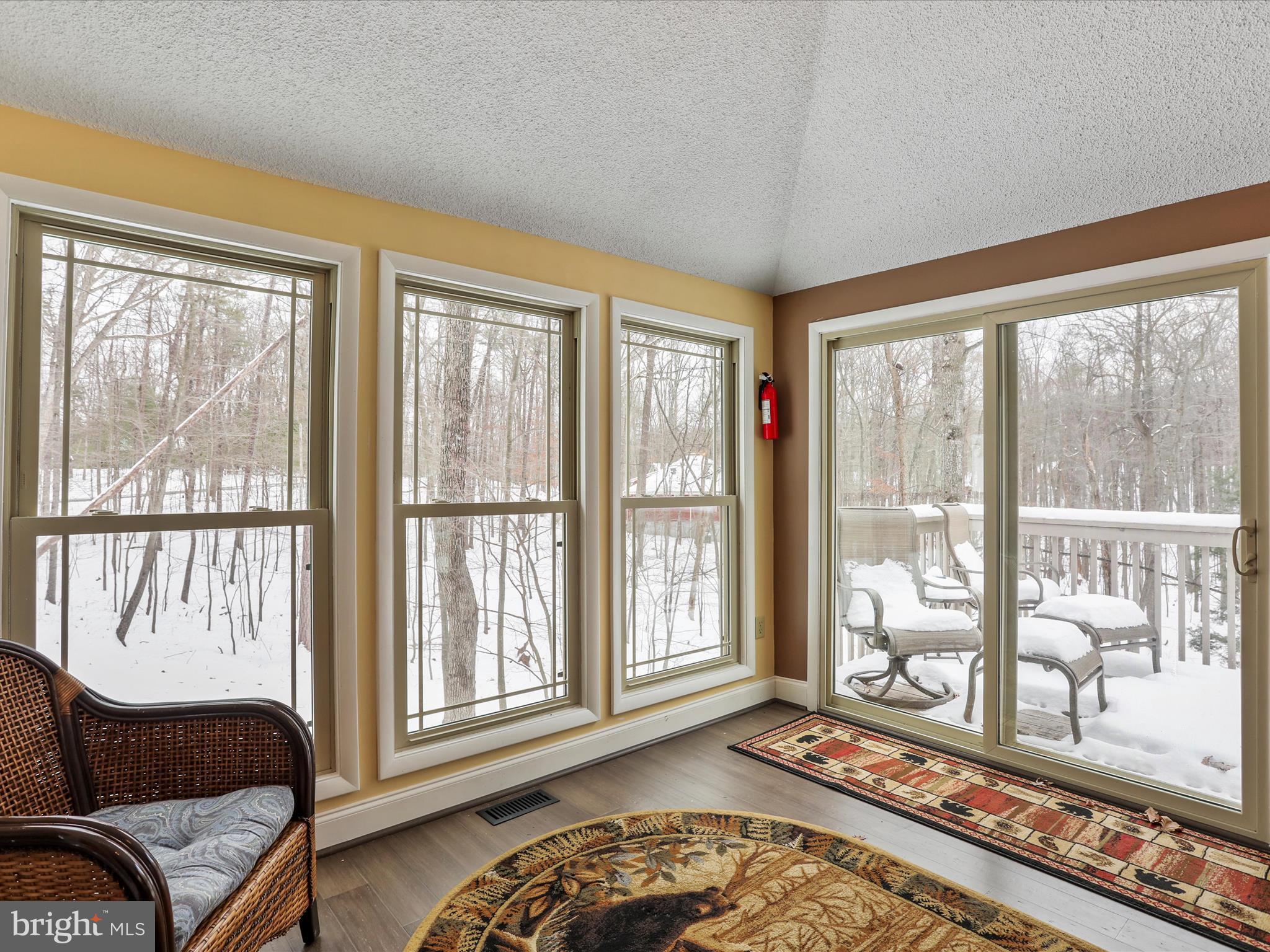 THE WOODS - Residential