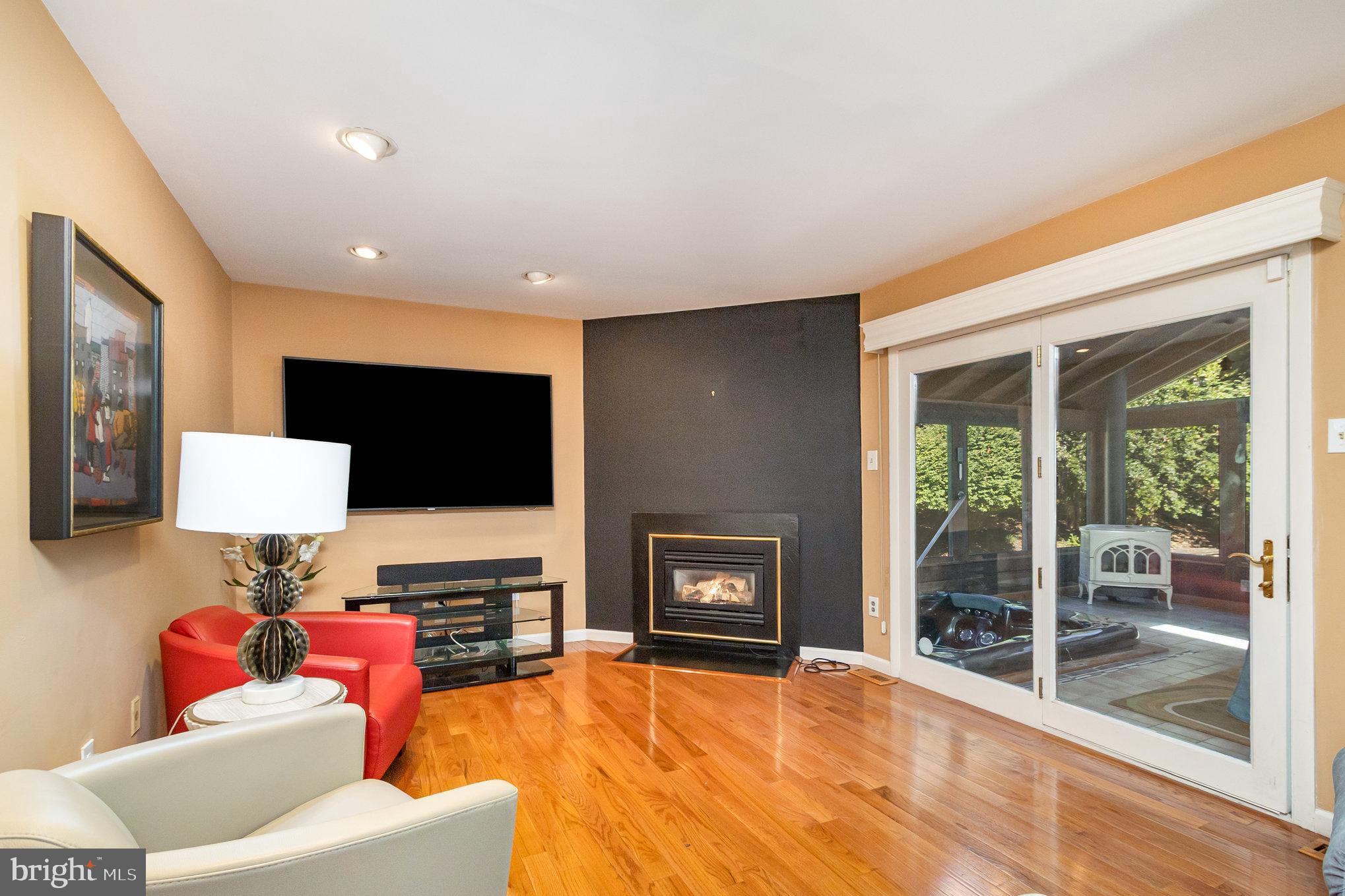 VILLAGE OF KINGS CONTRIVANCE - Residential