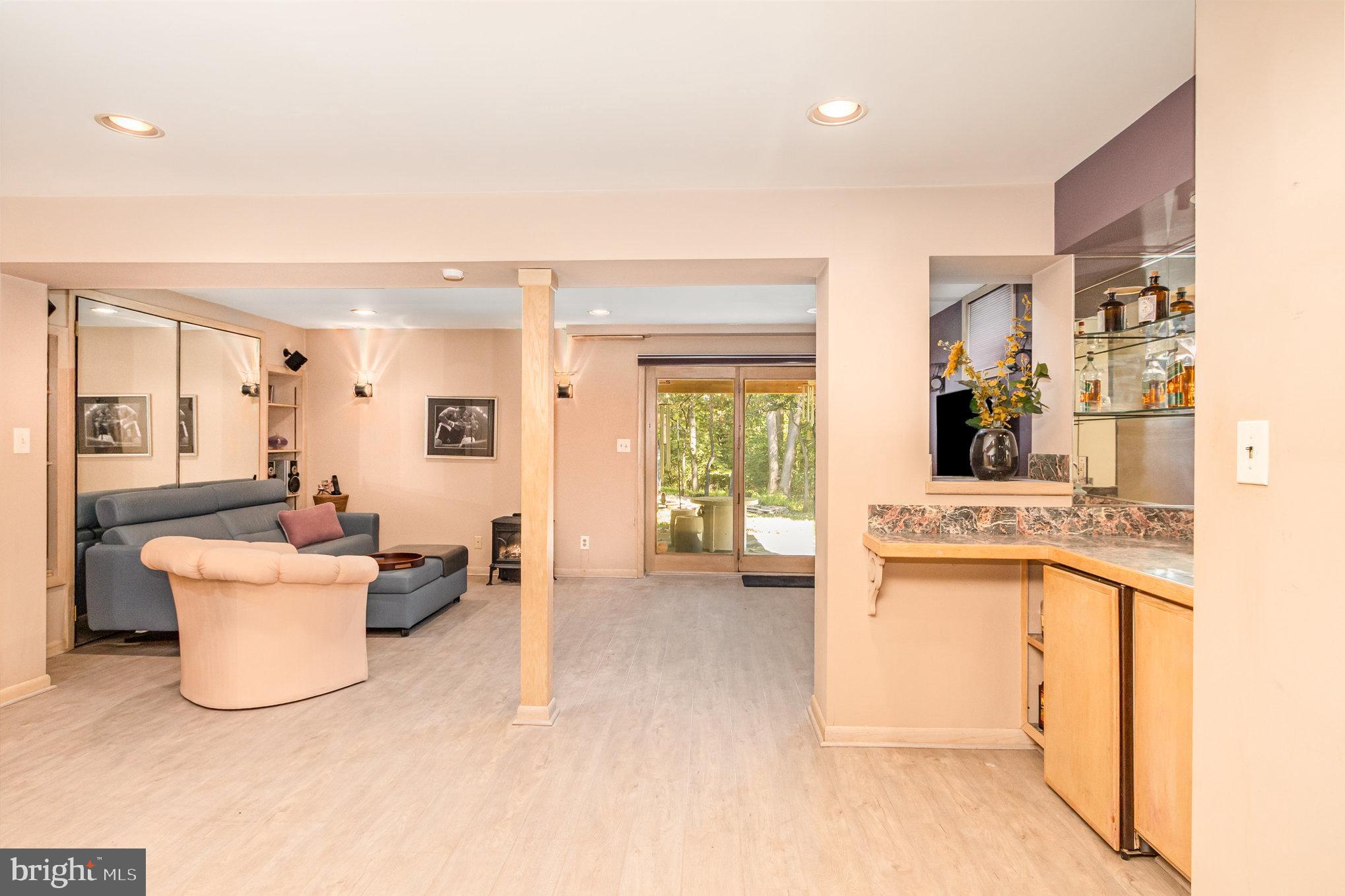 VILLAGE OF KINGS CONTRIVANCE - Residential