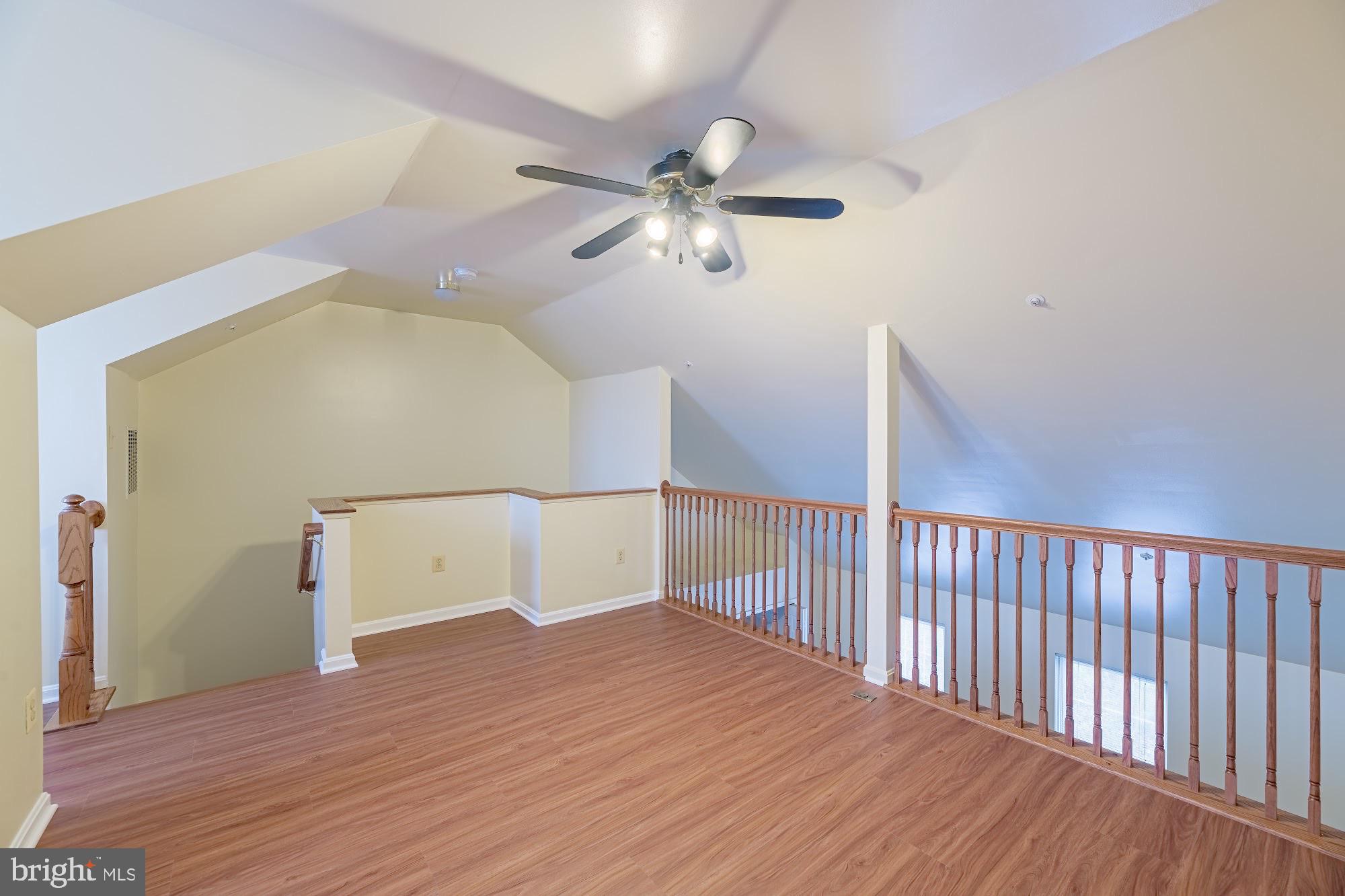 SUMMIT CREEK - Residential Lease