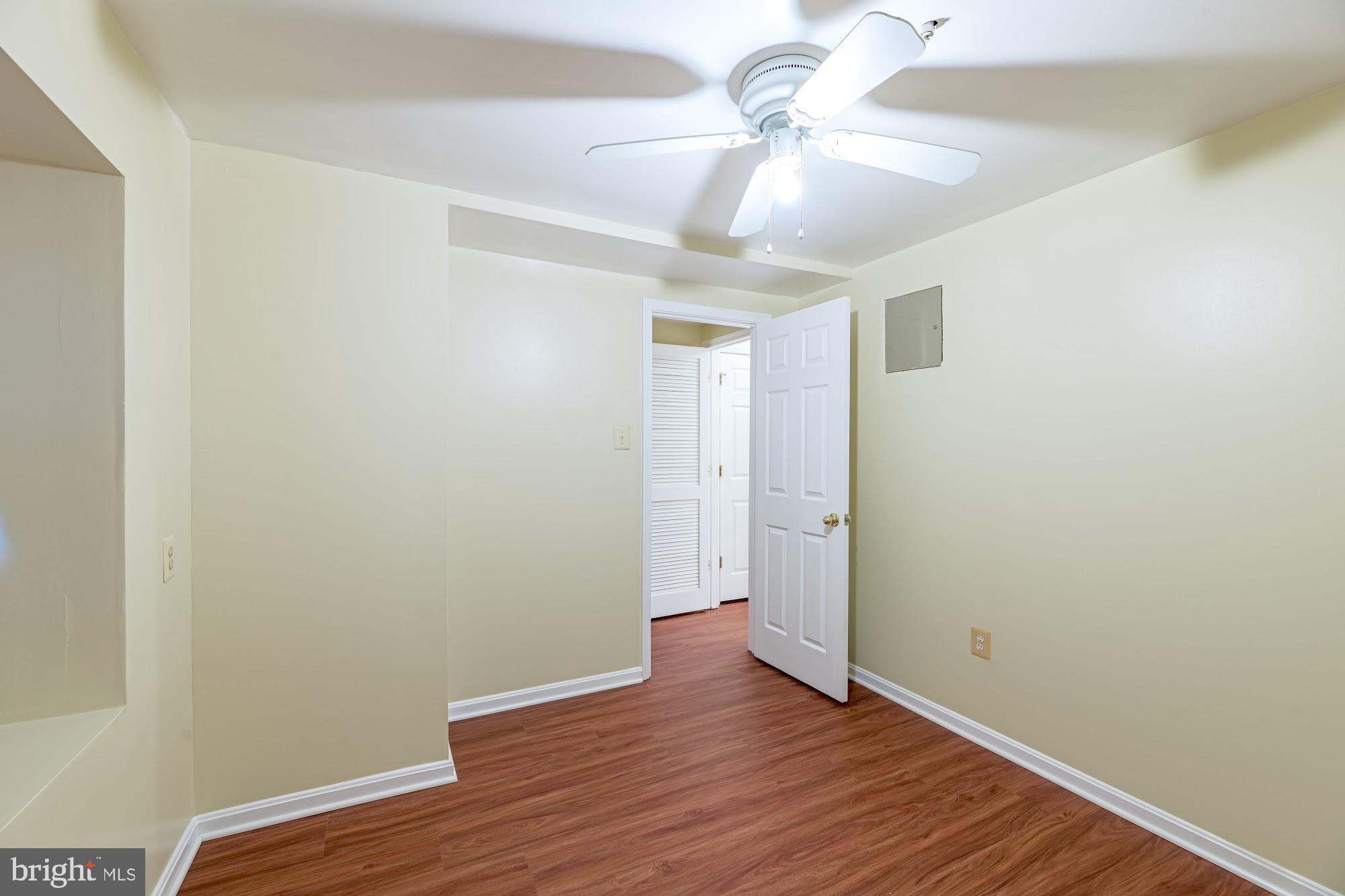 SUMMIT CREEK - Residential Lease