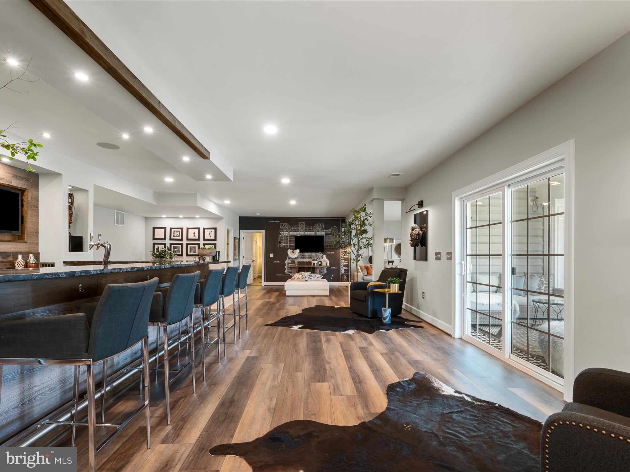 HUNTLEIGH AT CREIGHTON FARMS - Residential