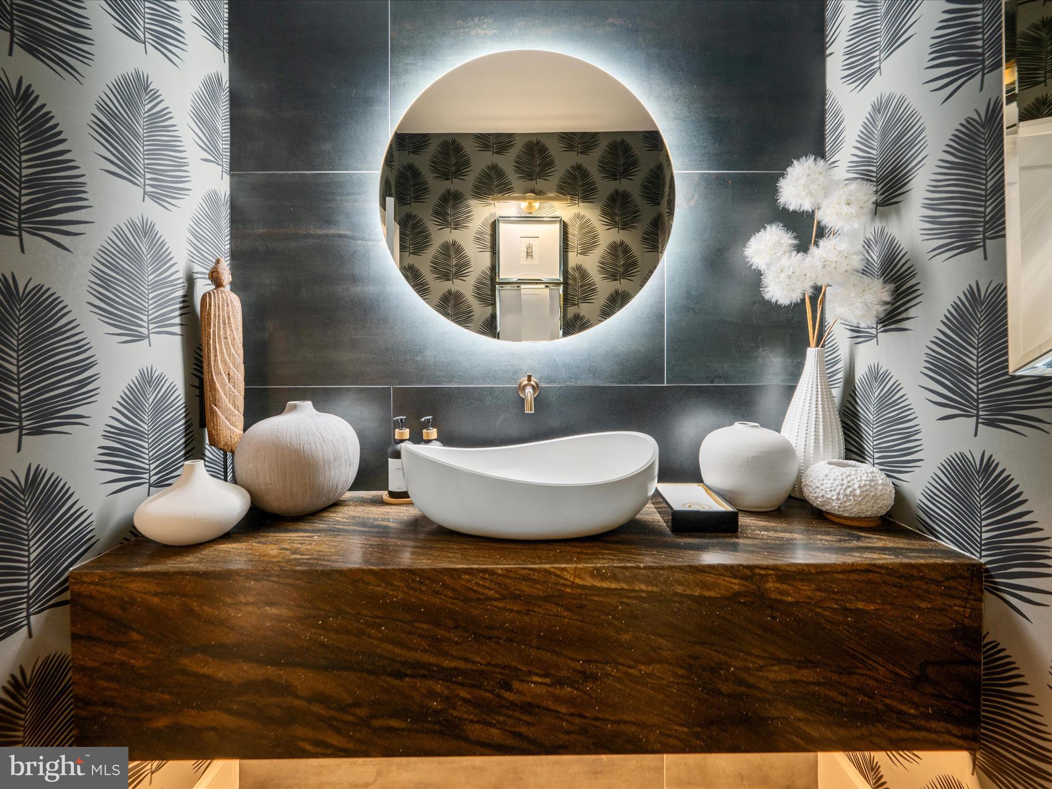 HUNTLEIGH AT CREIGHTON FARMS - Residential