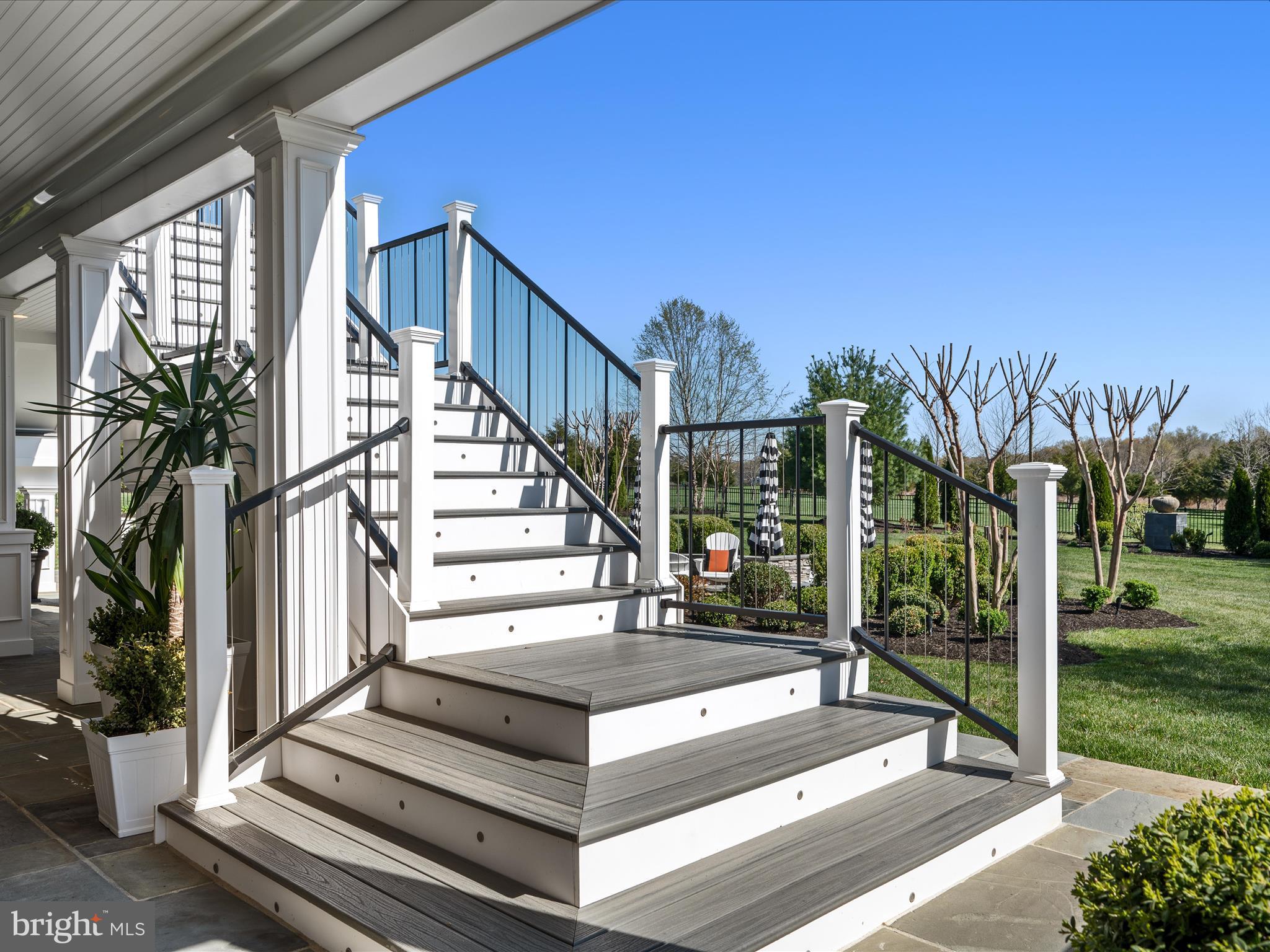 HUNTLEIGH AT CREIGHTON FARMS - Residential