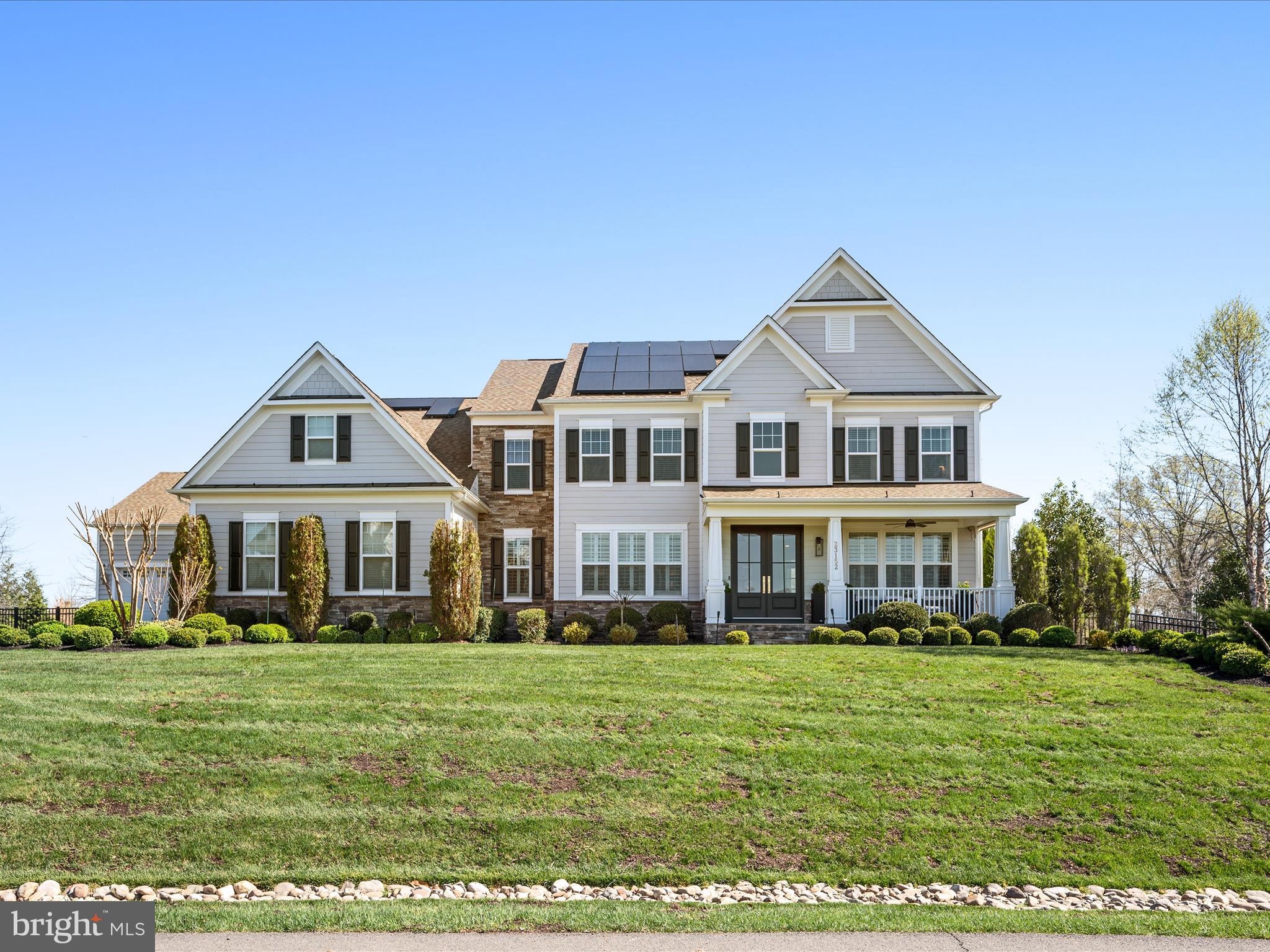 HUNTLEIGH AT CREIGHTON FARMS - Residential