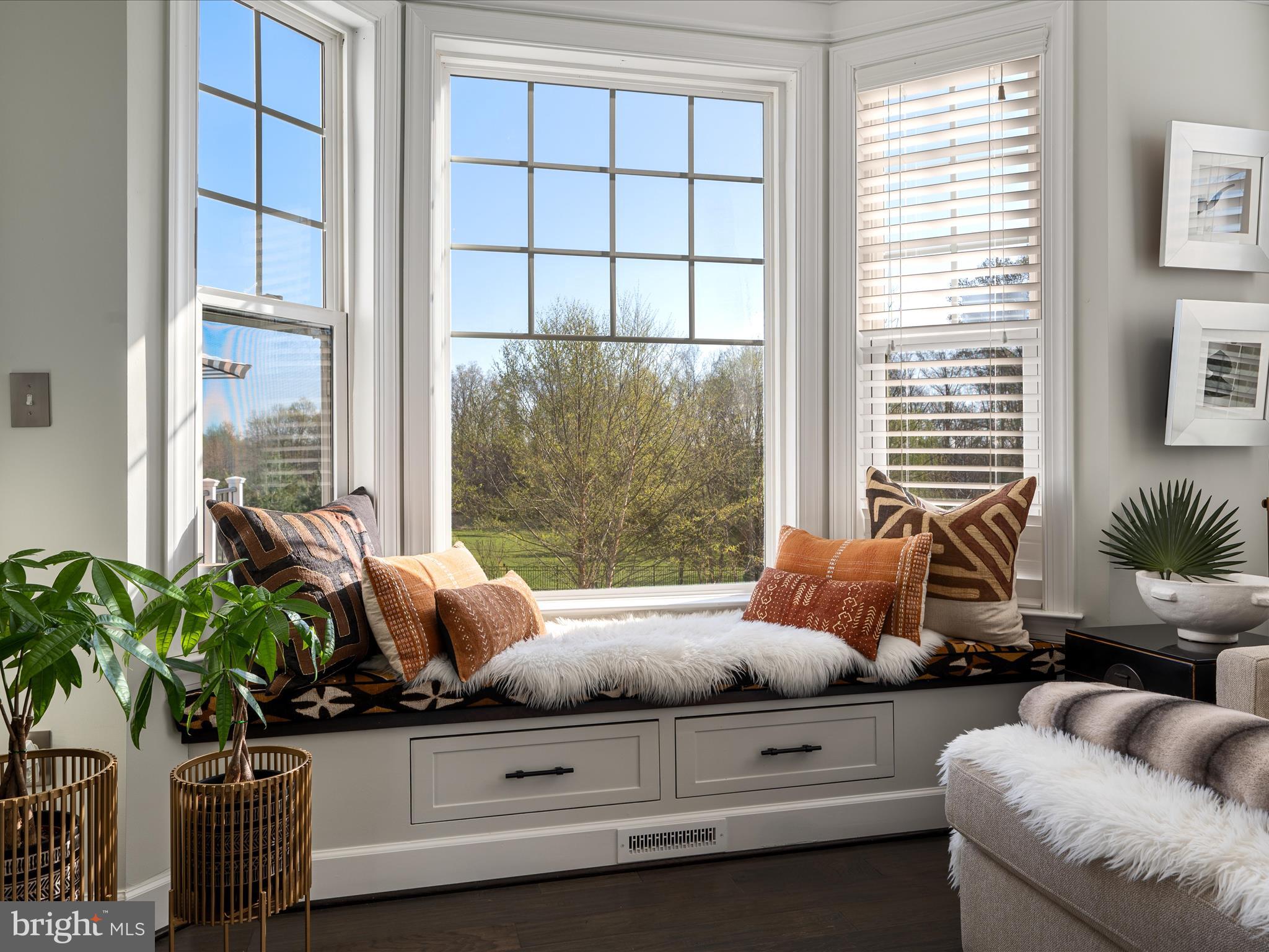 HUNTLEIGH AT CREIGHTON FARMS - Residential