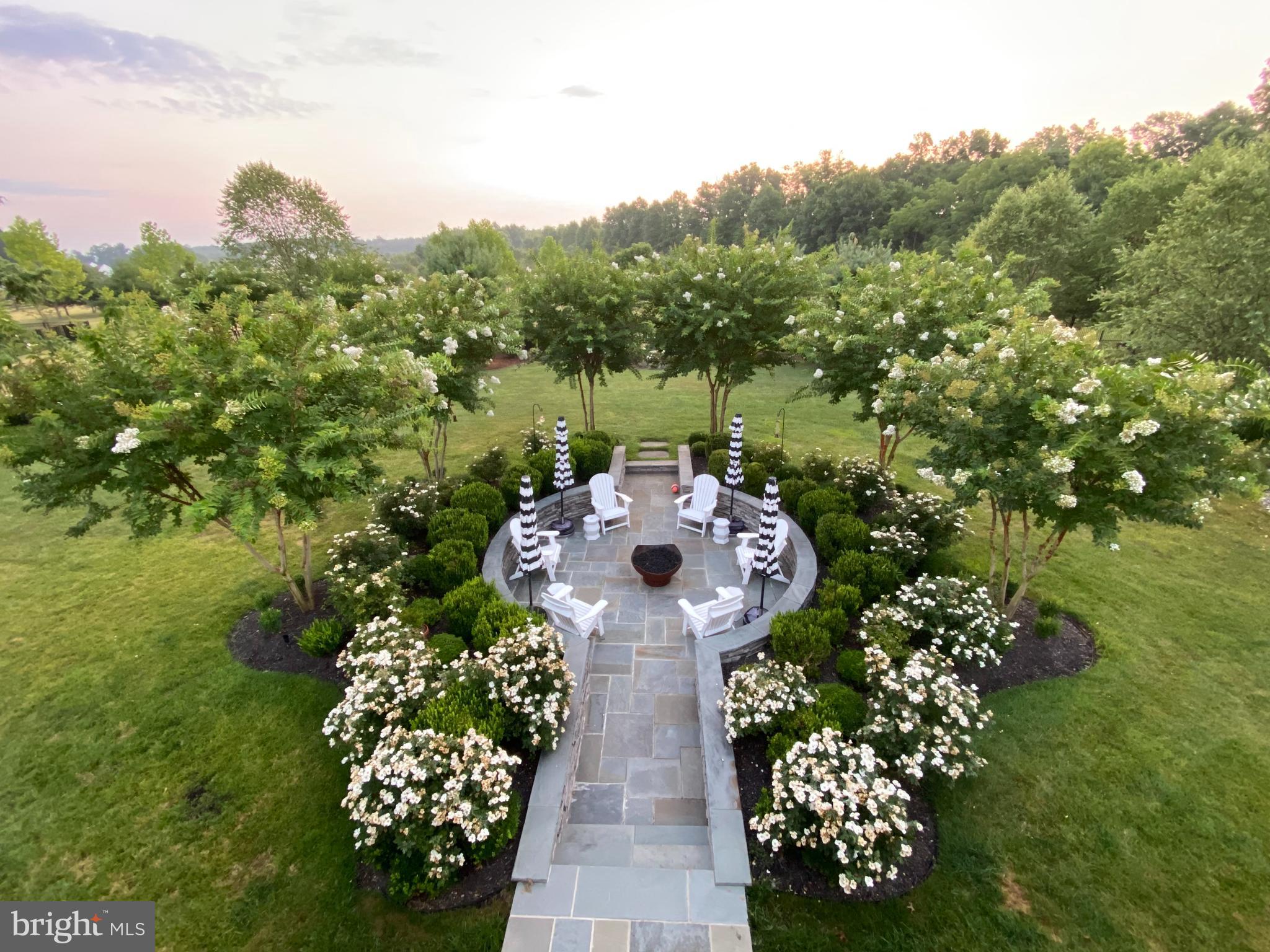 HUNTLEIGH AT CREIGHTON FARMS - Residential