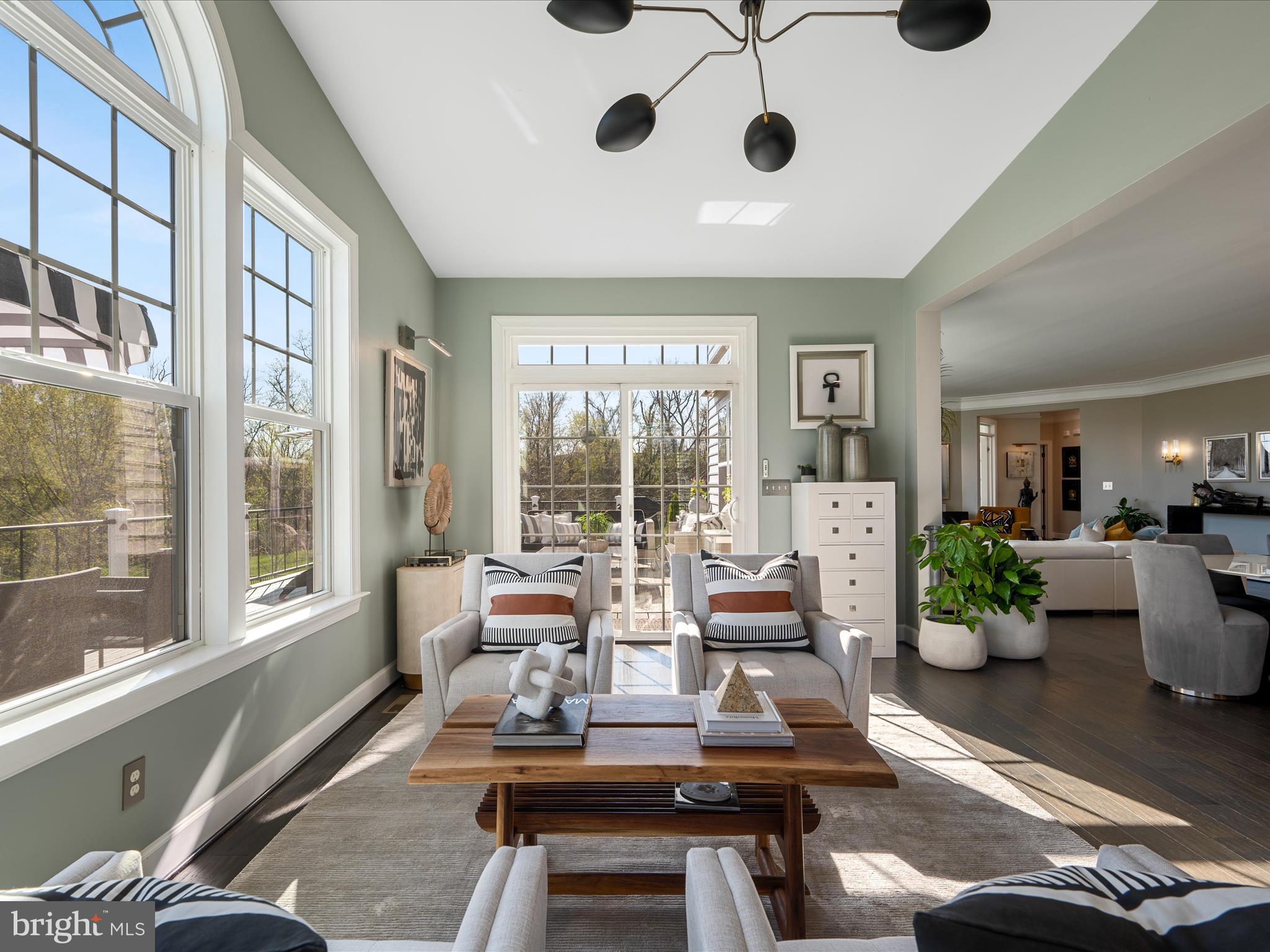 HUNTLEIGH AT CREIGHTON FARMS - Residential