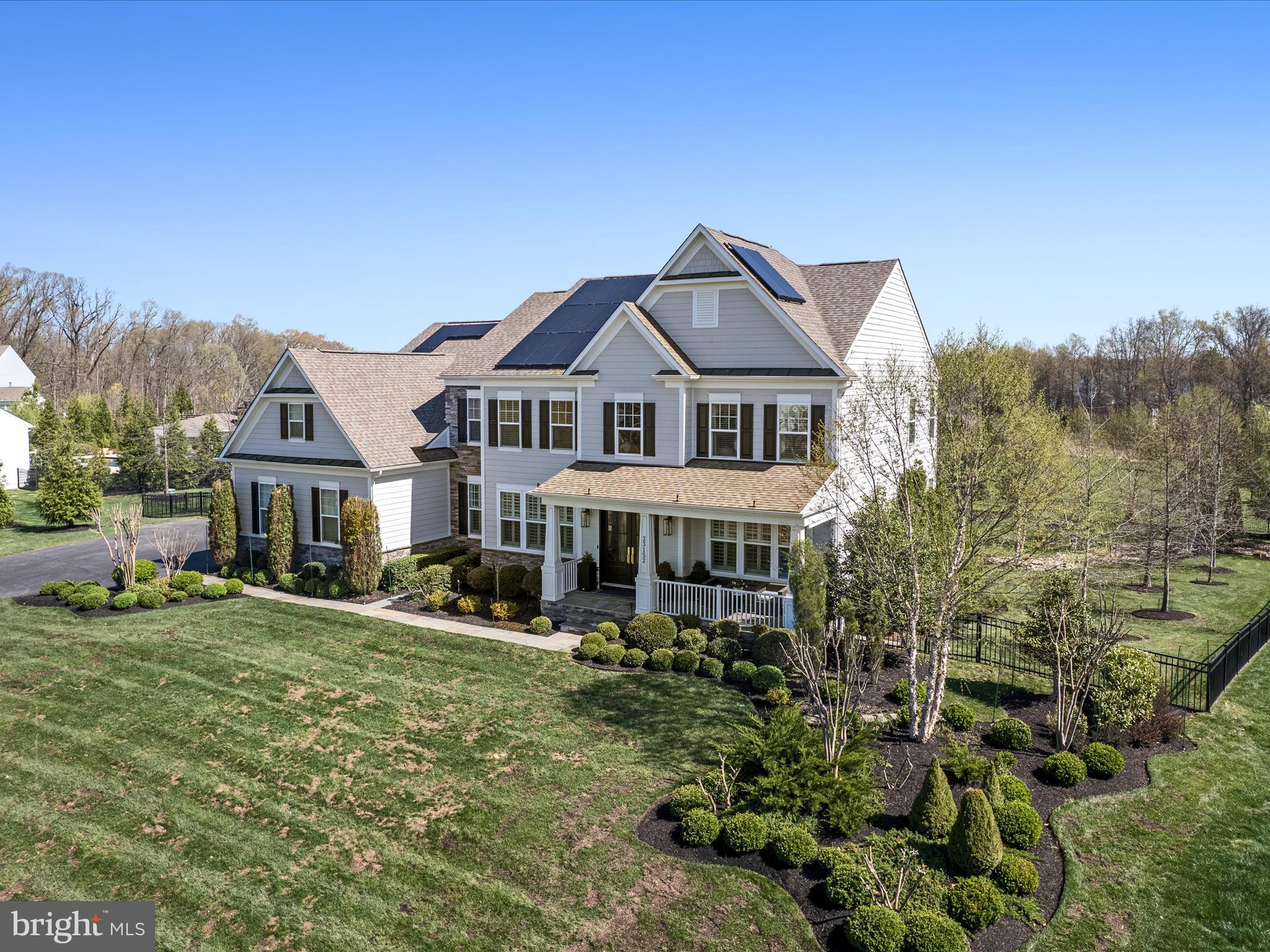 HUNTLEIGH AT CREIGHTON FARMS - Residential