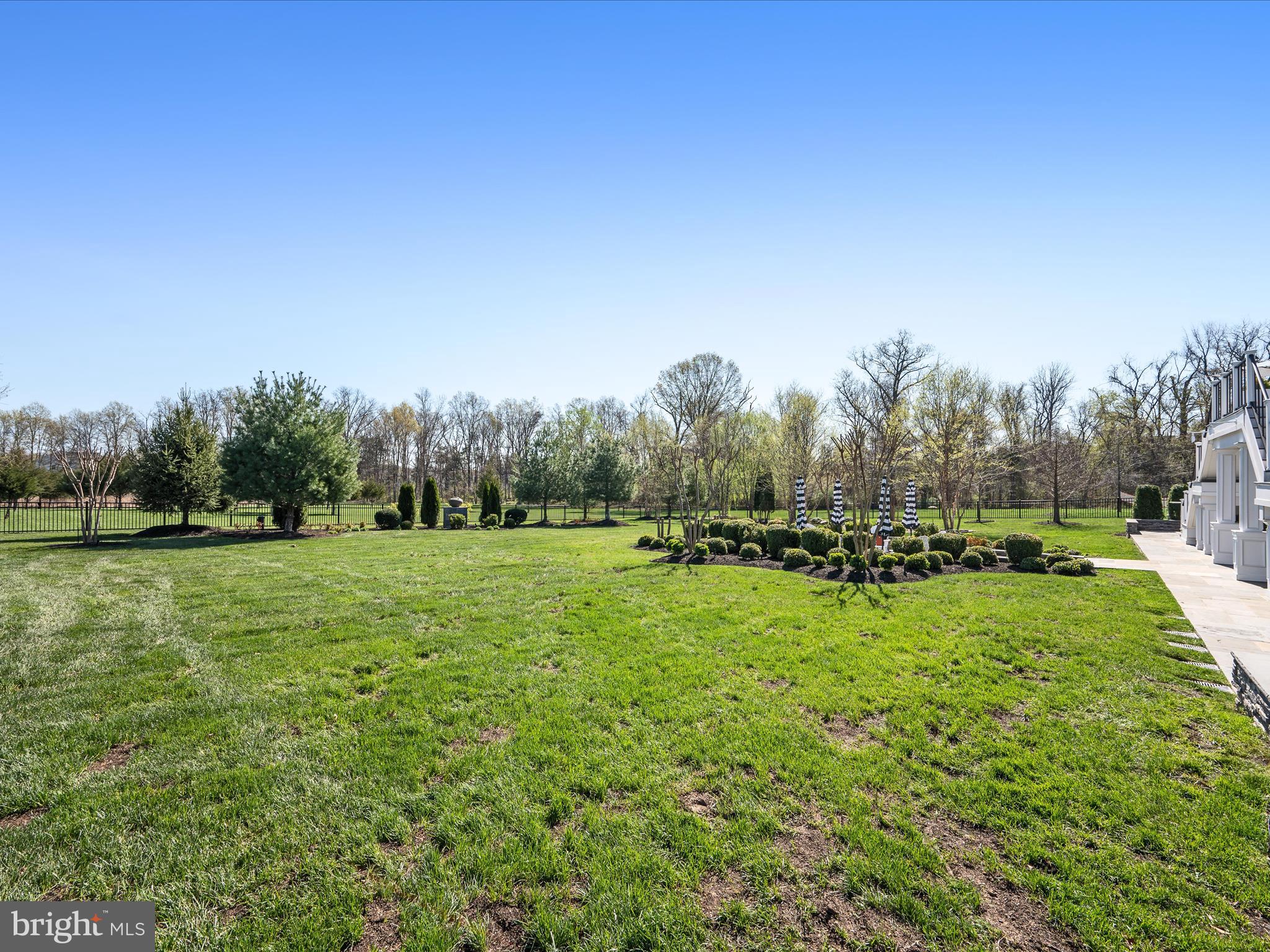 HUNTLEIGH AT CREIGHTON FARMS - Residential