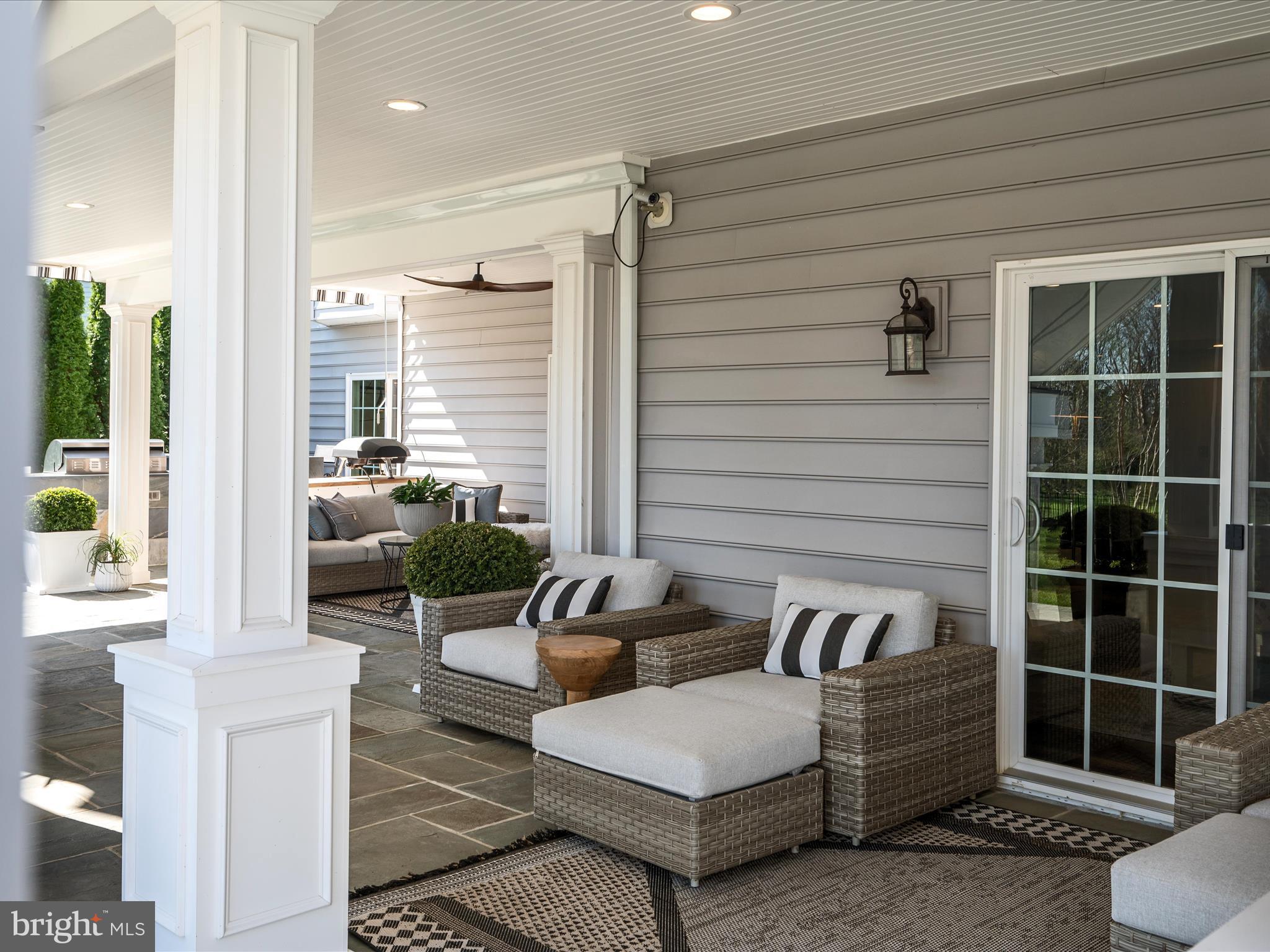 HUNTLEIGH AT CREIGHTON FARMS - Residential