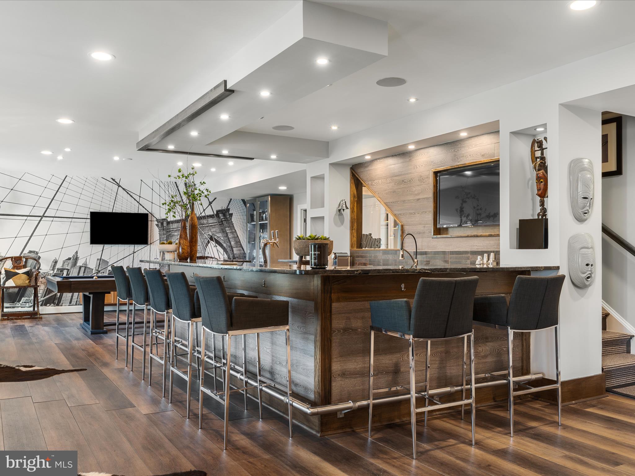 HUNTLEIGH AT CREIGHTON FARMS - Residential